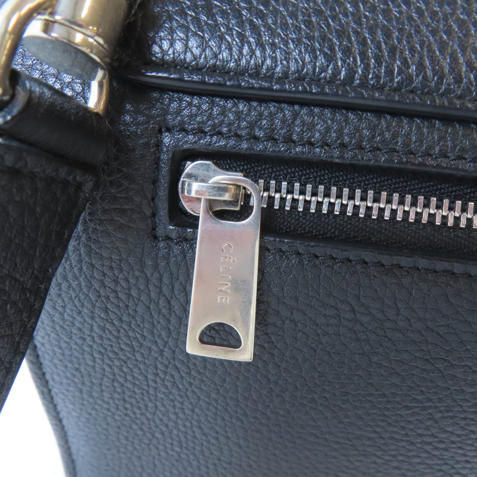 CELINE 牛皮皮革Trapeze Shoulder Bag銀扣肩背袋黑色