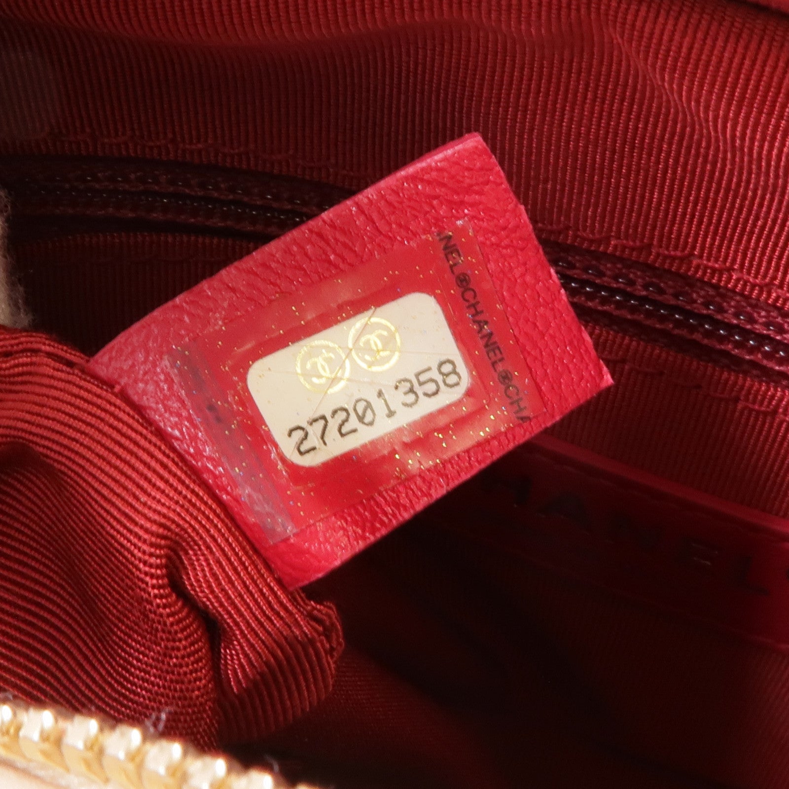 CHANEL 牛皮皮革Gabrielle Smal鏈帶肩背袋