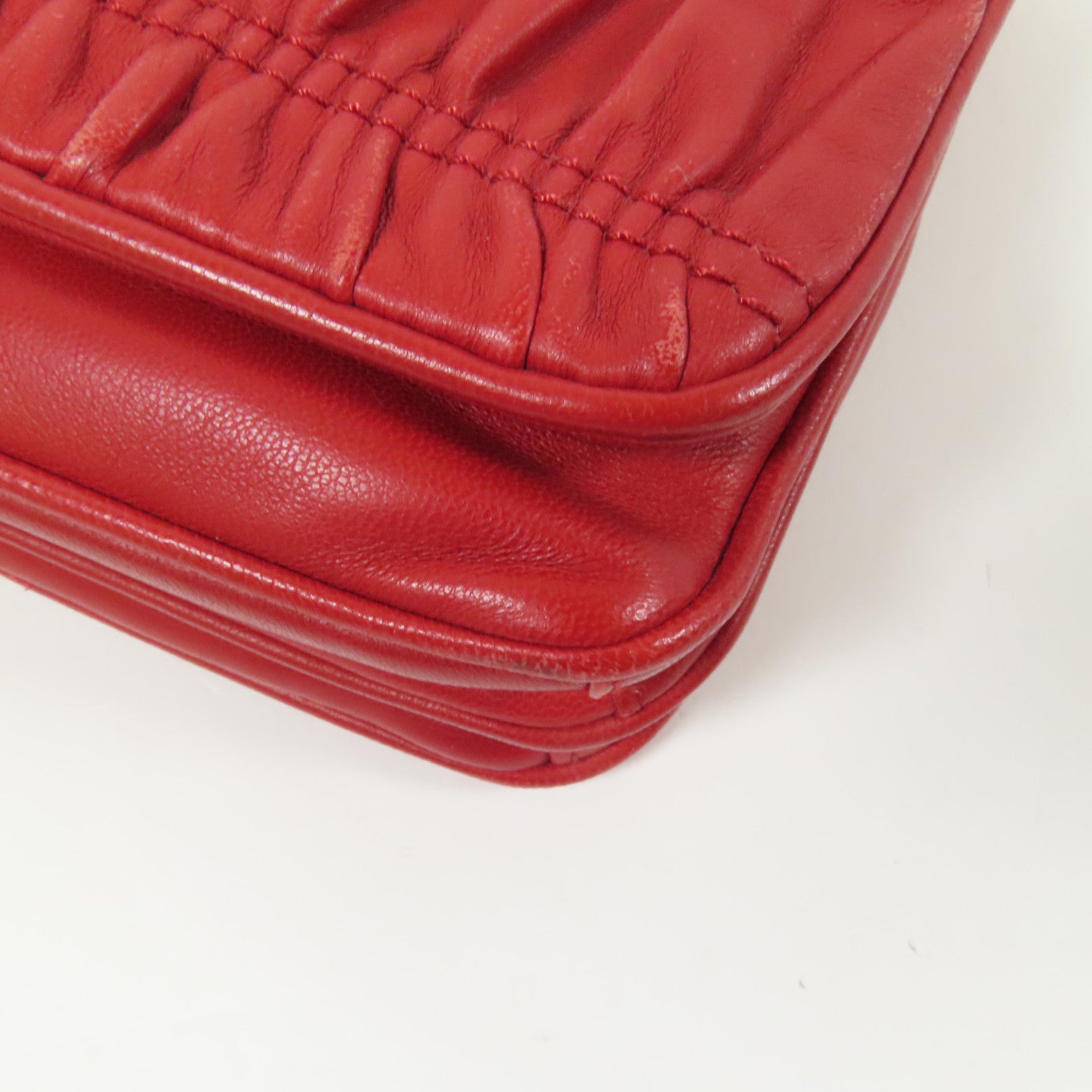 PRADA 羊皮皮革Chain Shoulder銀扣肩背袋