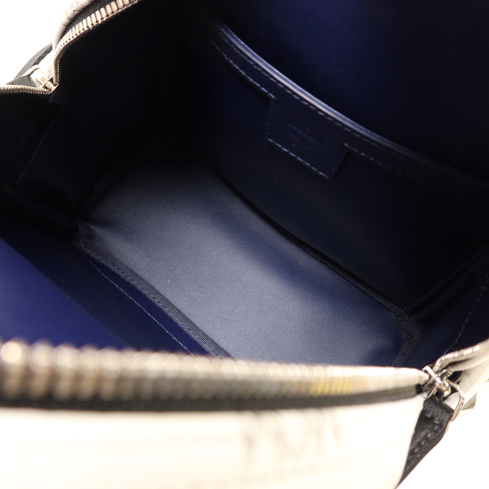 MCM 塗屠帆布Backpack銀扣背包
