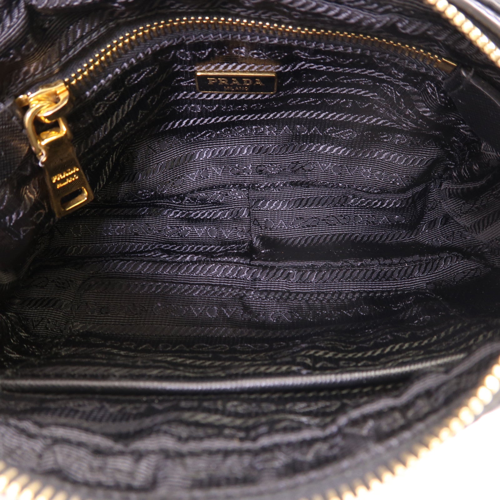 PRADA 尼龍Shoulder Bag金扣肩背袋