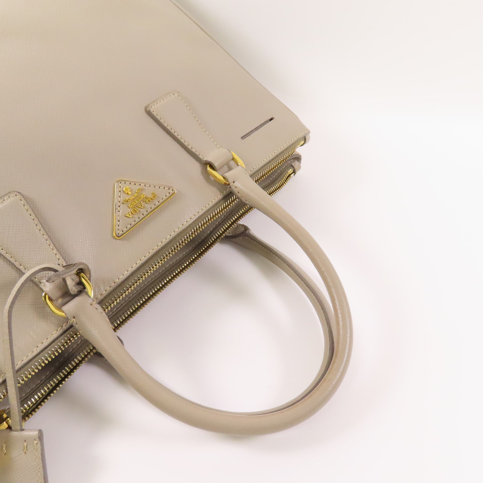 PRADA 牛皮皮革Hand Bag金扣手挽袋