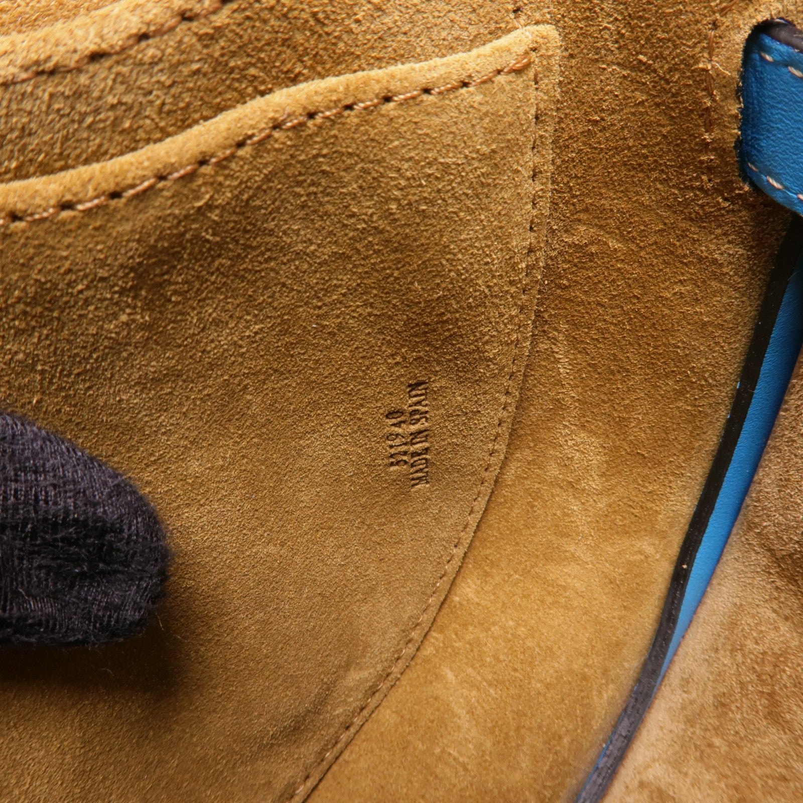 LOEWE 牛皮皮革Gate Bumbag銀扣腰包