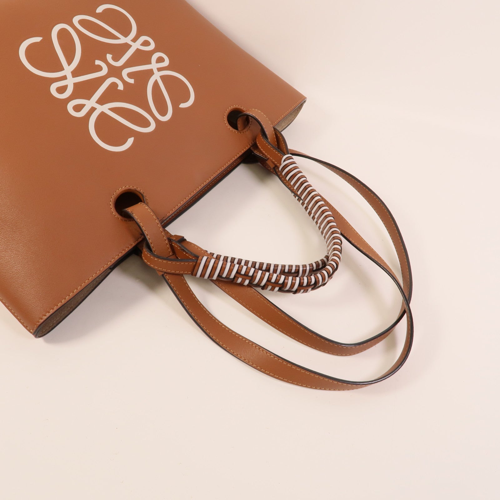 LOEWE 牛皮皮革Anagram Tote Small手挽肩背兩用袋