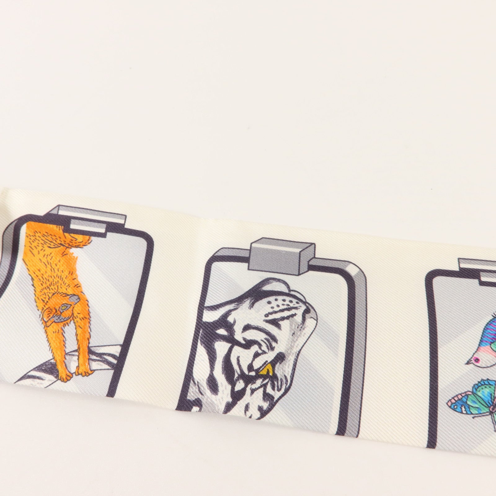 HERMES 絲質Twilly絲巾