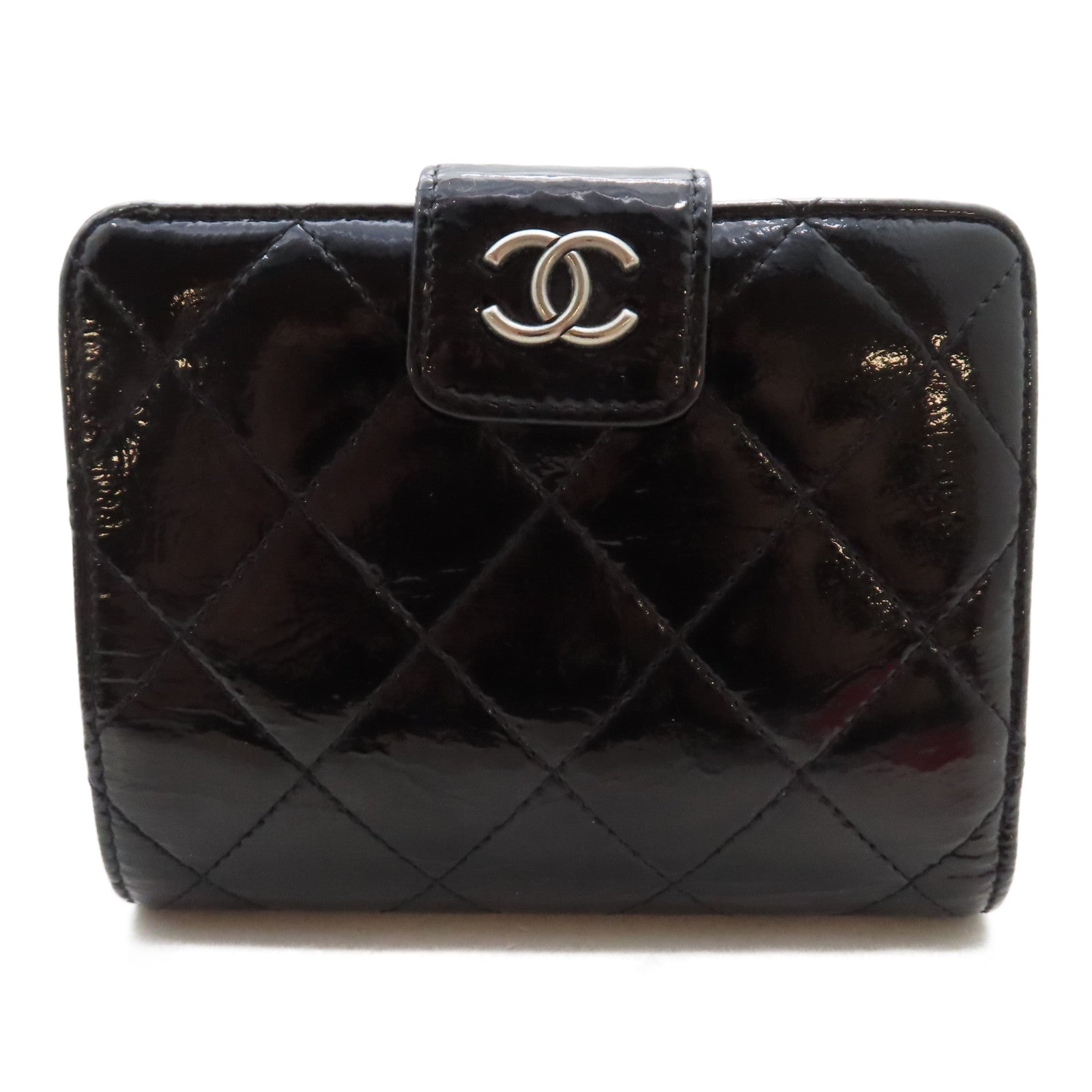 CHANEL 【激減優惠】菱格漆皮皮革Wallet銀扣錢包黑色