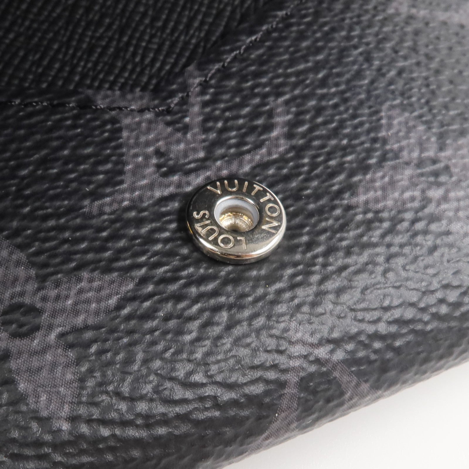 LOUIS VUITTON Monogram Eclipse Envelope Business Card Holder卡片套