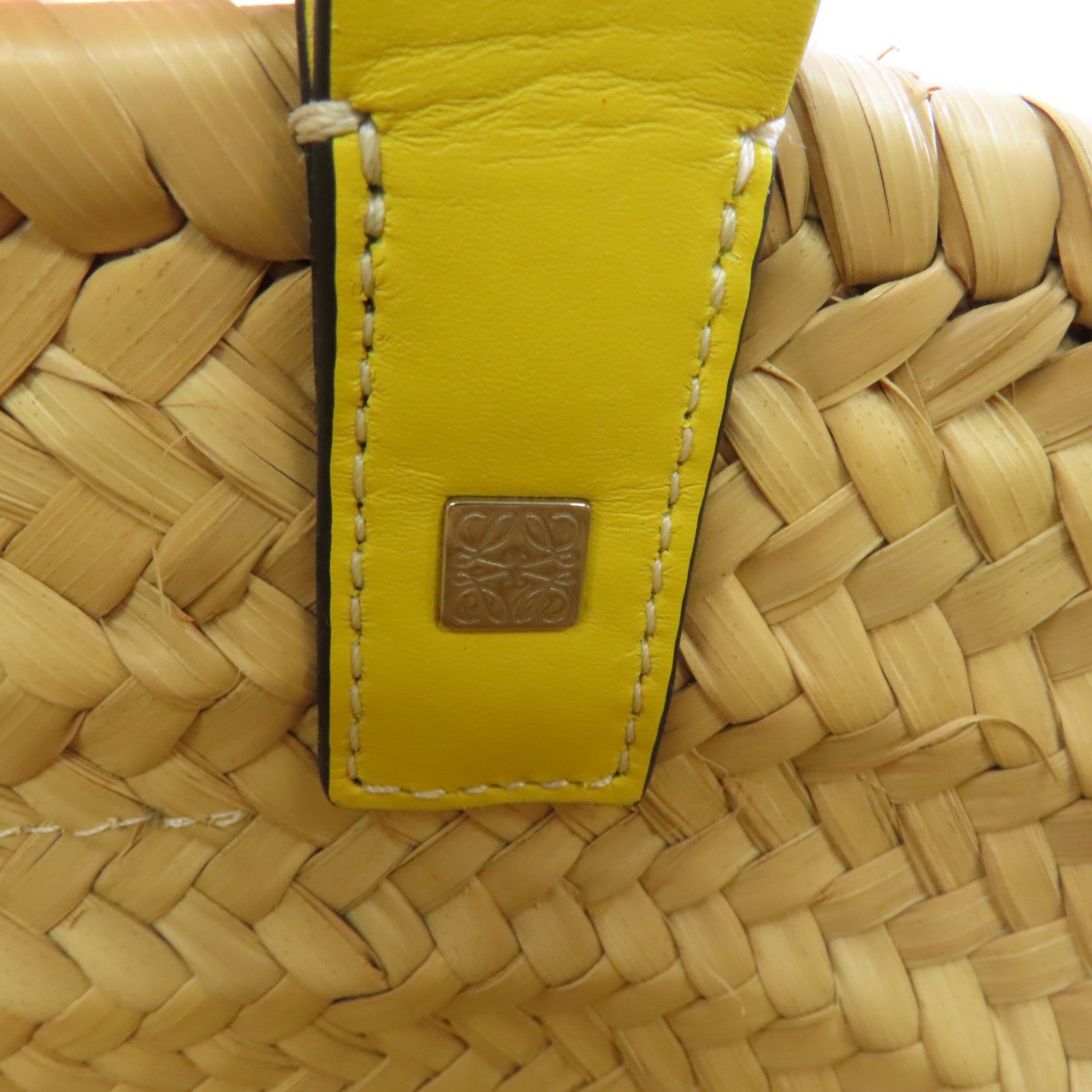LOEWE 【激減優惠】Raffia Basket Bag銀扣手挽袋米色/黃色