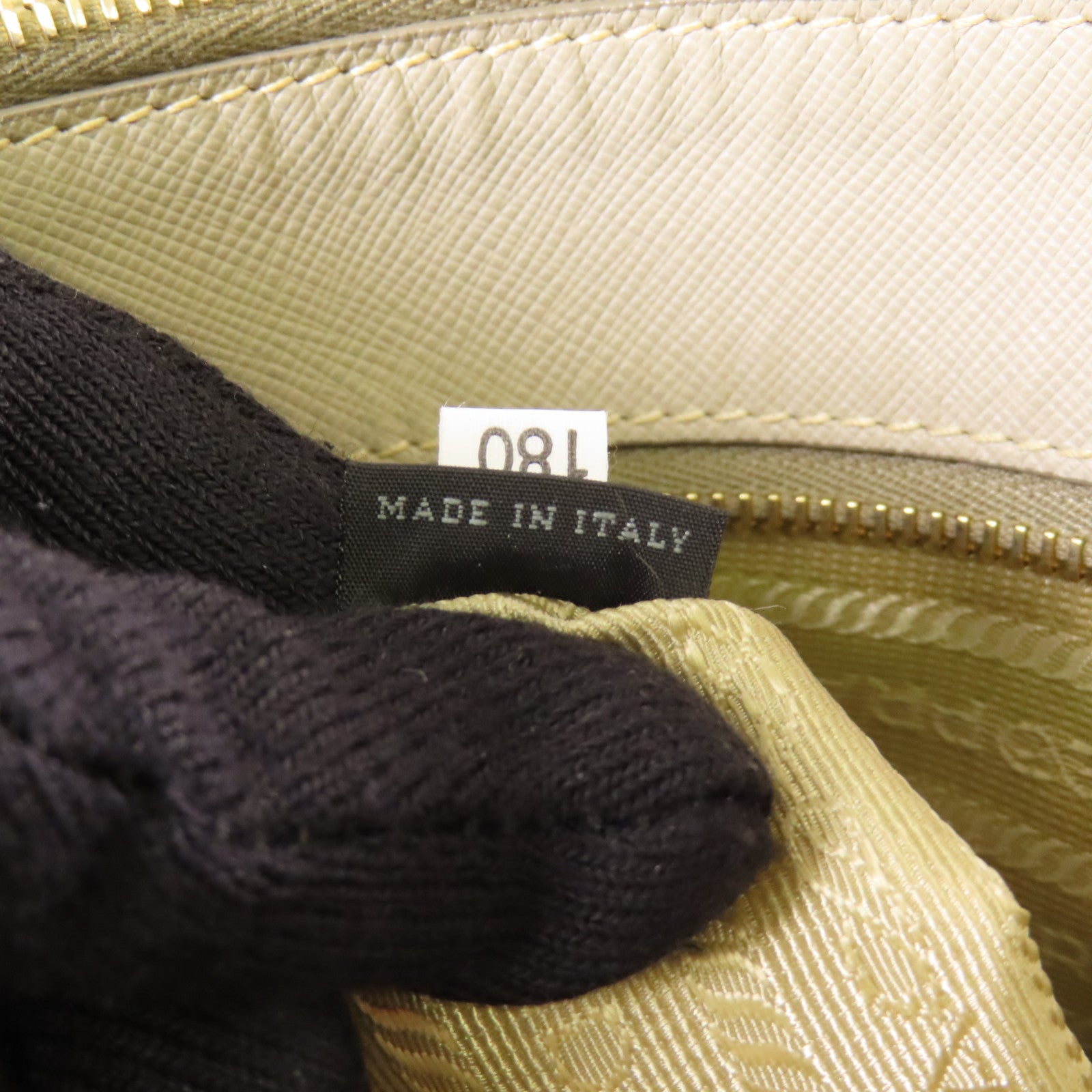 PRADA 牛皮皮革Hand Bag金扣手挽袋