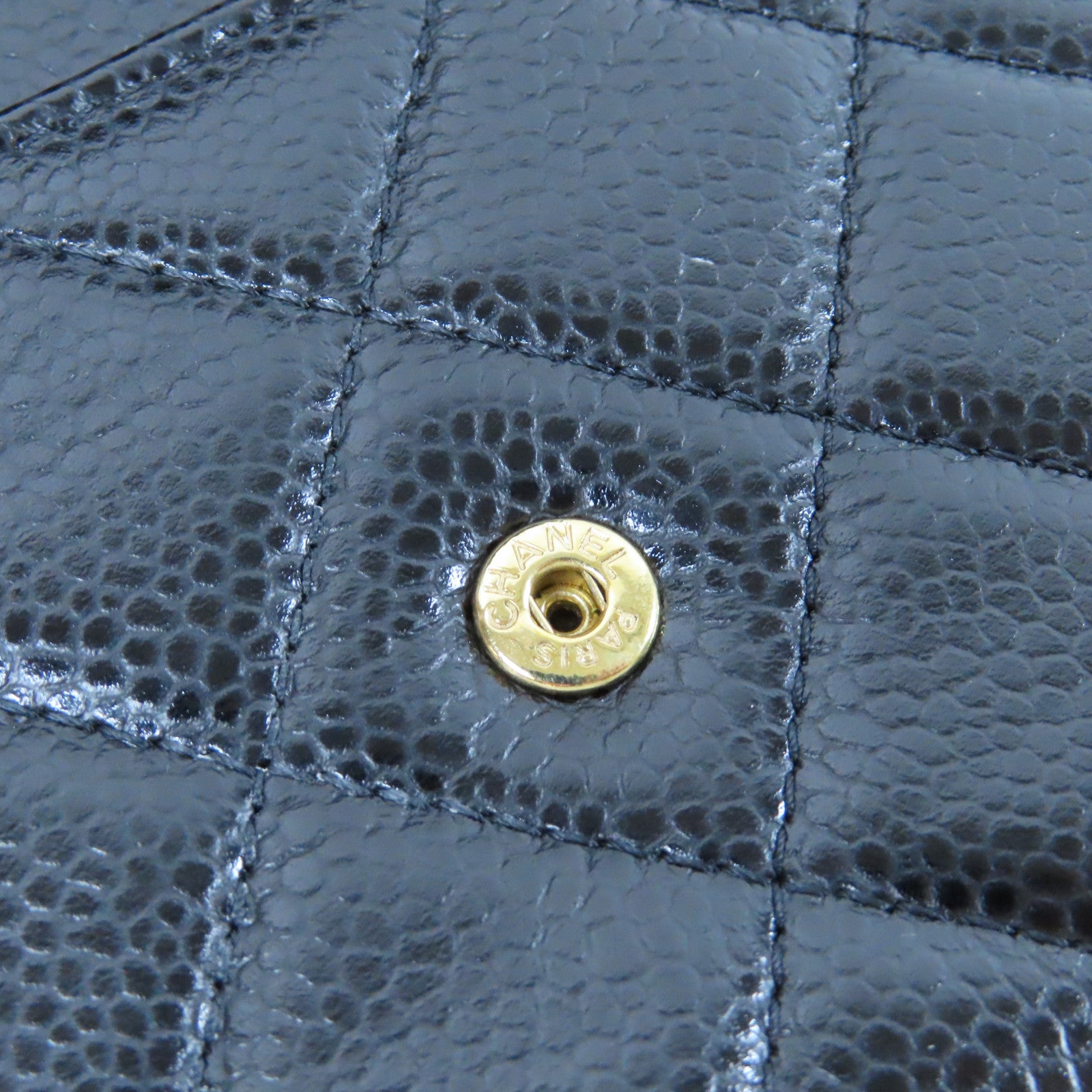 CHANEL 菱格Caviar皮革WOC金扣鏈帶肩背袋黑色