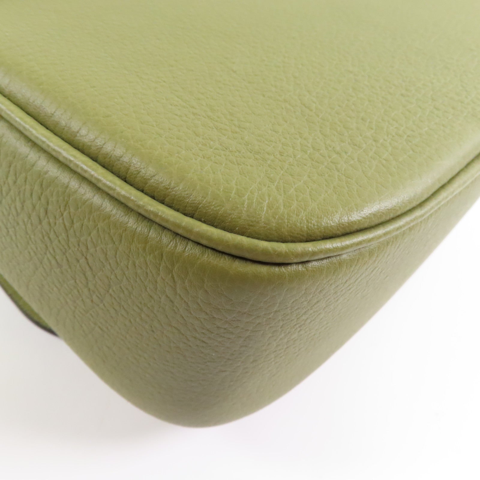 LOUIS VUITTON 牛皮皮革LockMe Tender金扣手挽肩背兩用袋