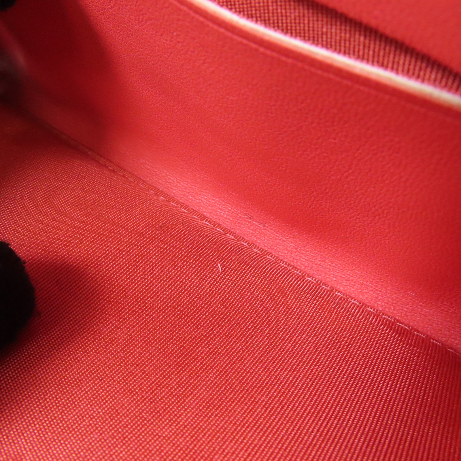 CHANEL 【激減優惠】牛皮皮革Wallet銀扣錢包