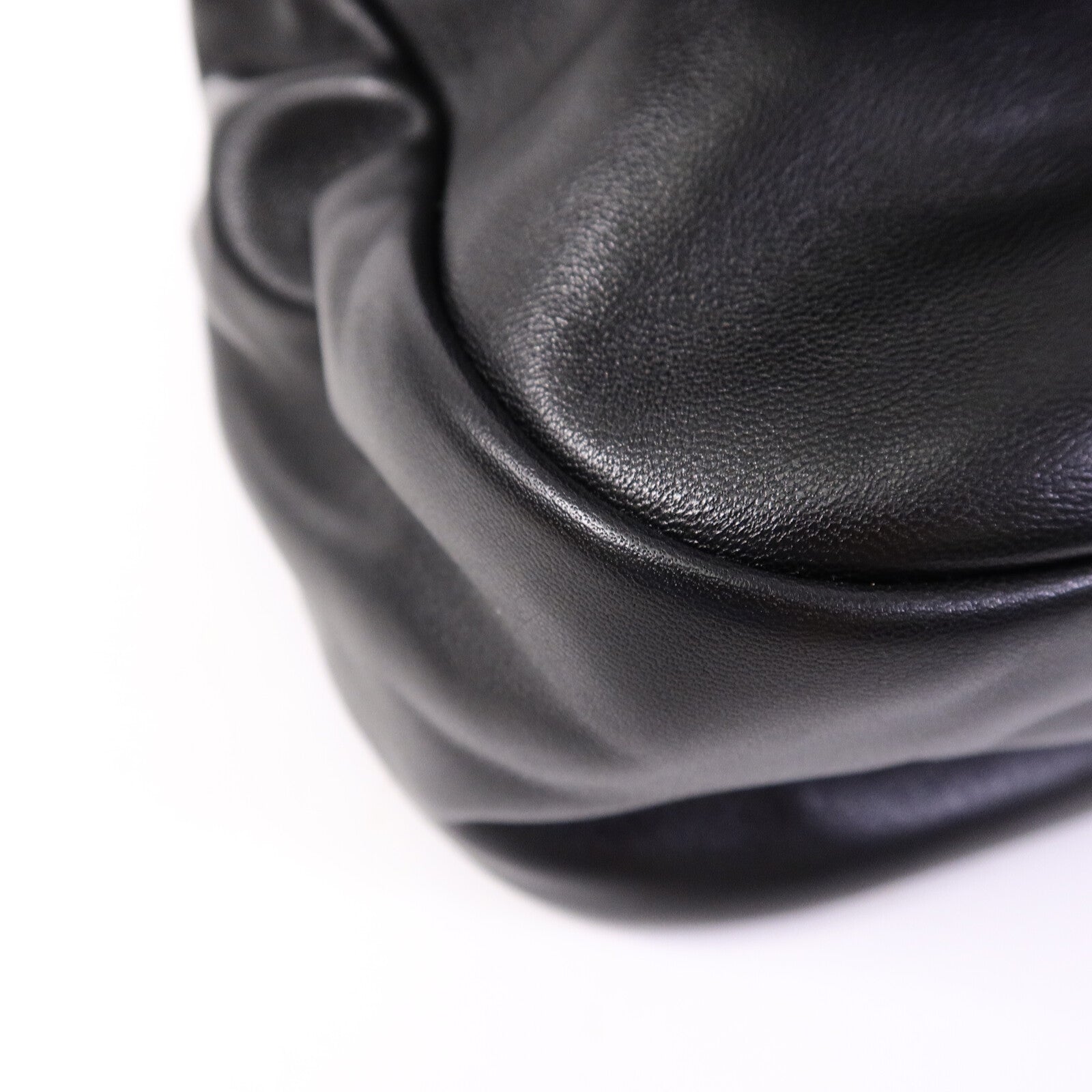 SAINT LAURENT 羊皮皮革Jamie 4.3 Medium鏈帶肩背袋