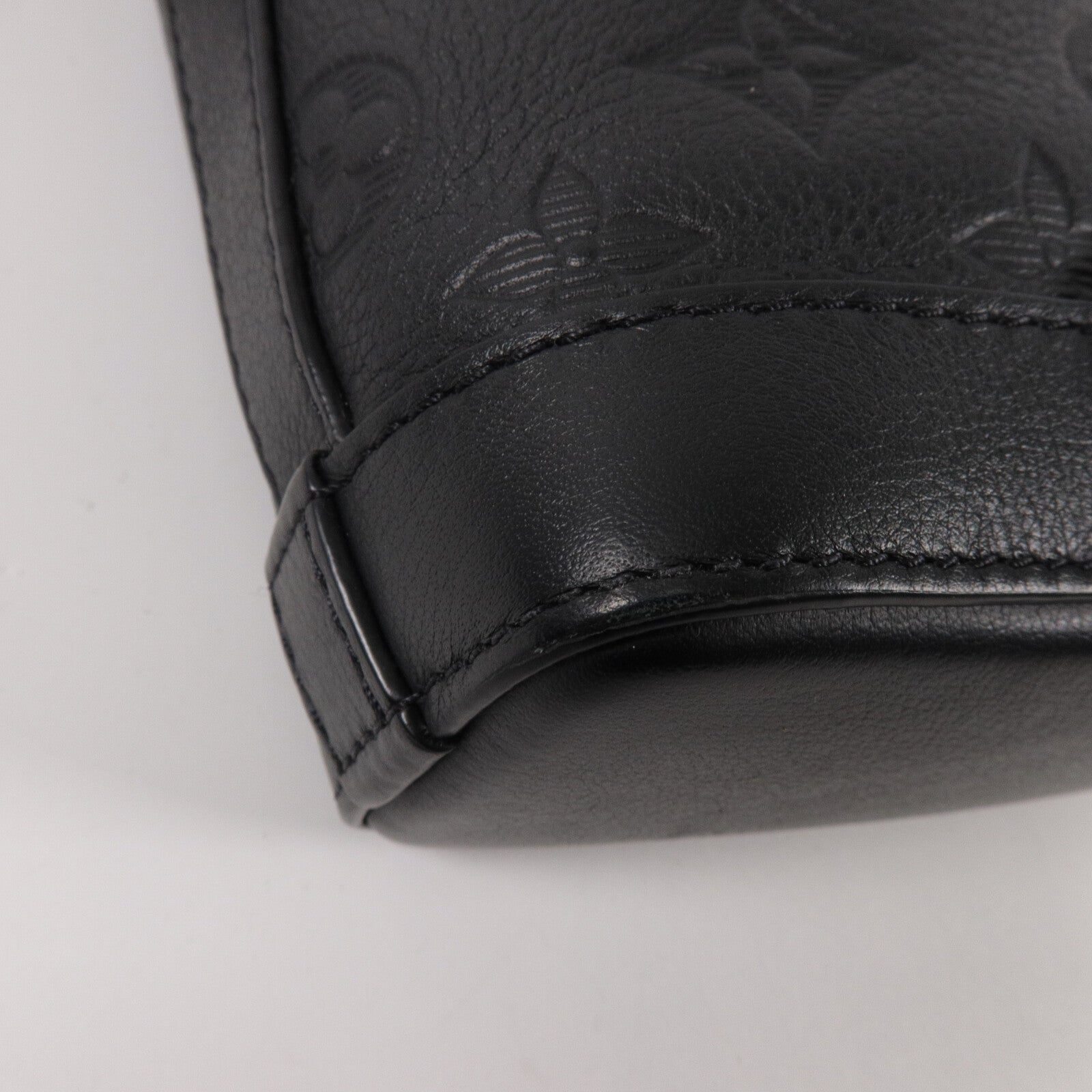 LOUIS VUITTON Monogram Shadow Neo Sling肩背袋