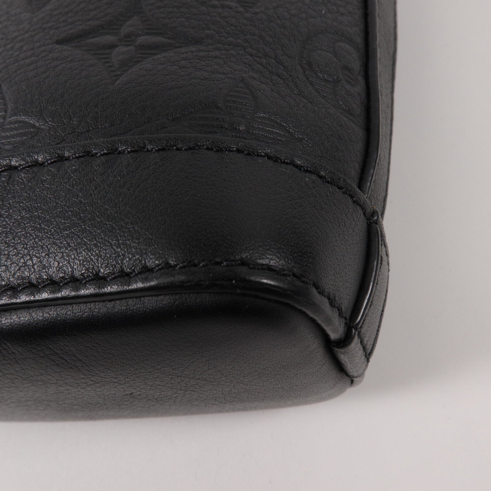 LOUIS VUITTON Monogram Shadow Neo Sling肩背袋