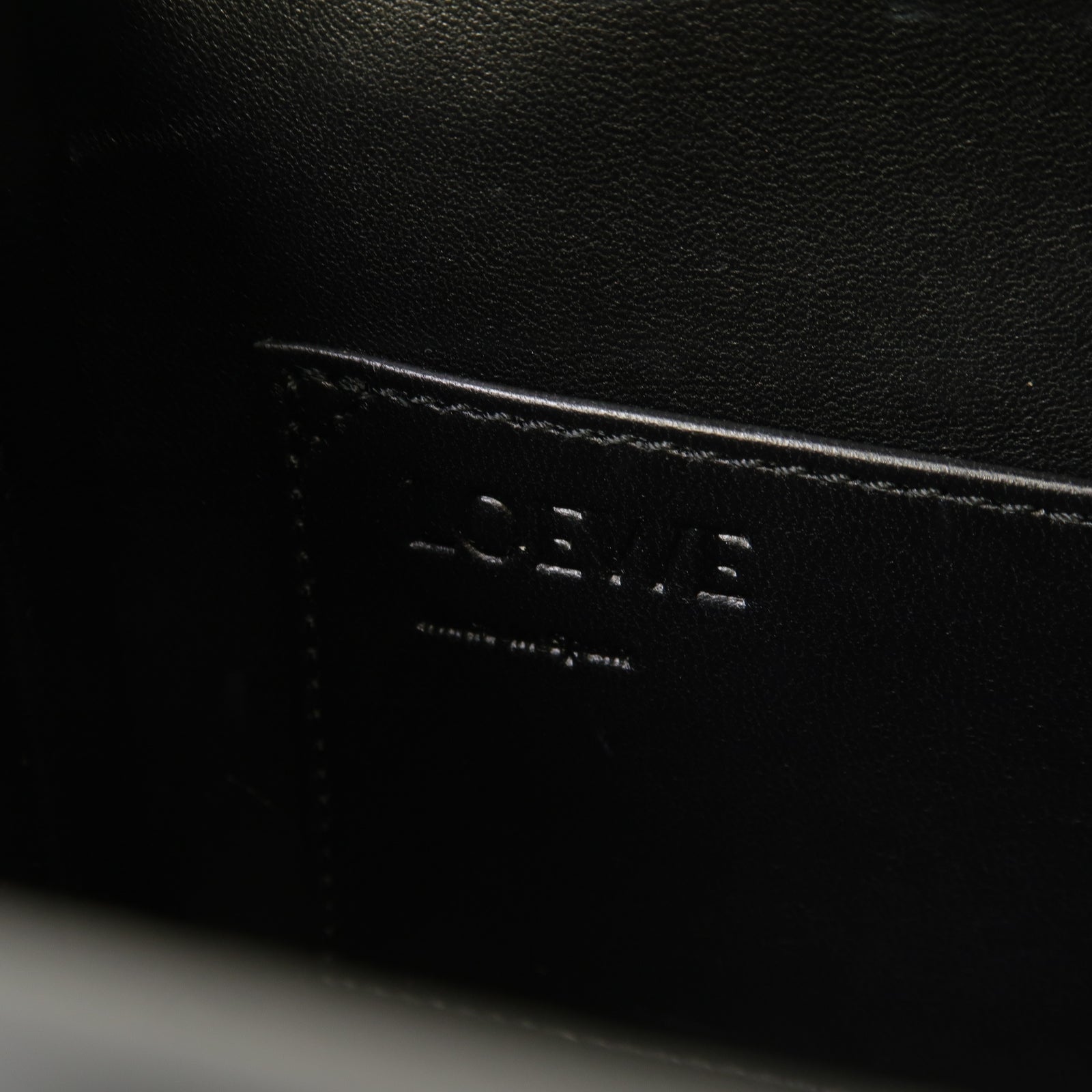 LOEWE 【激減優惠】牛皮皮革Postal 2 Way Shoulder Bag銀扣手挽肩背兩用袋黑色