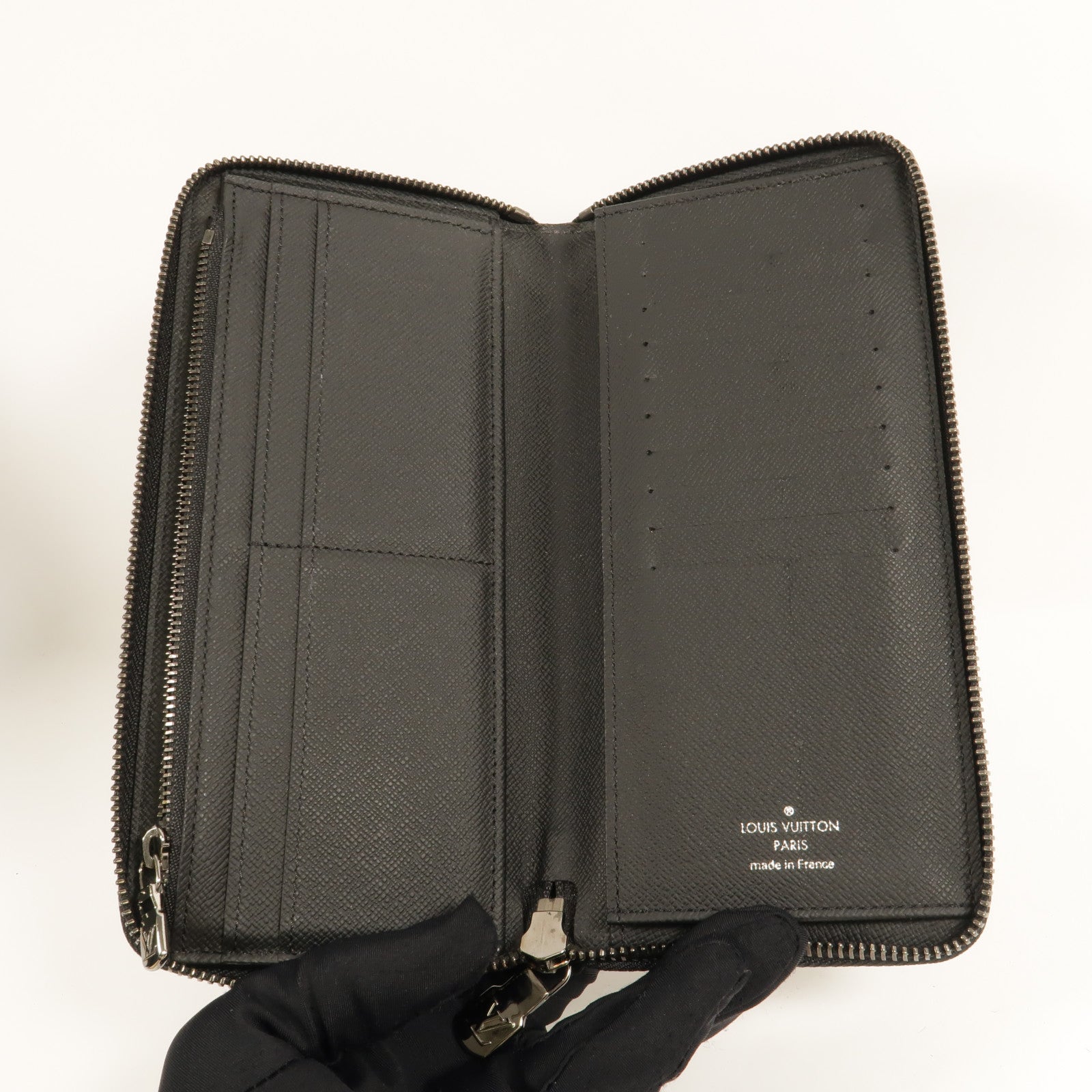 LOUIS VUITTON Monogram Eclipse Zippy Wallet Vertical長錢包
