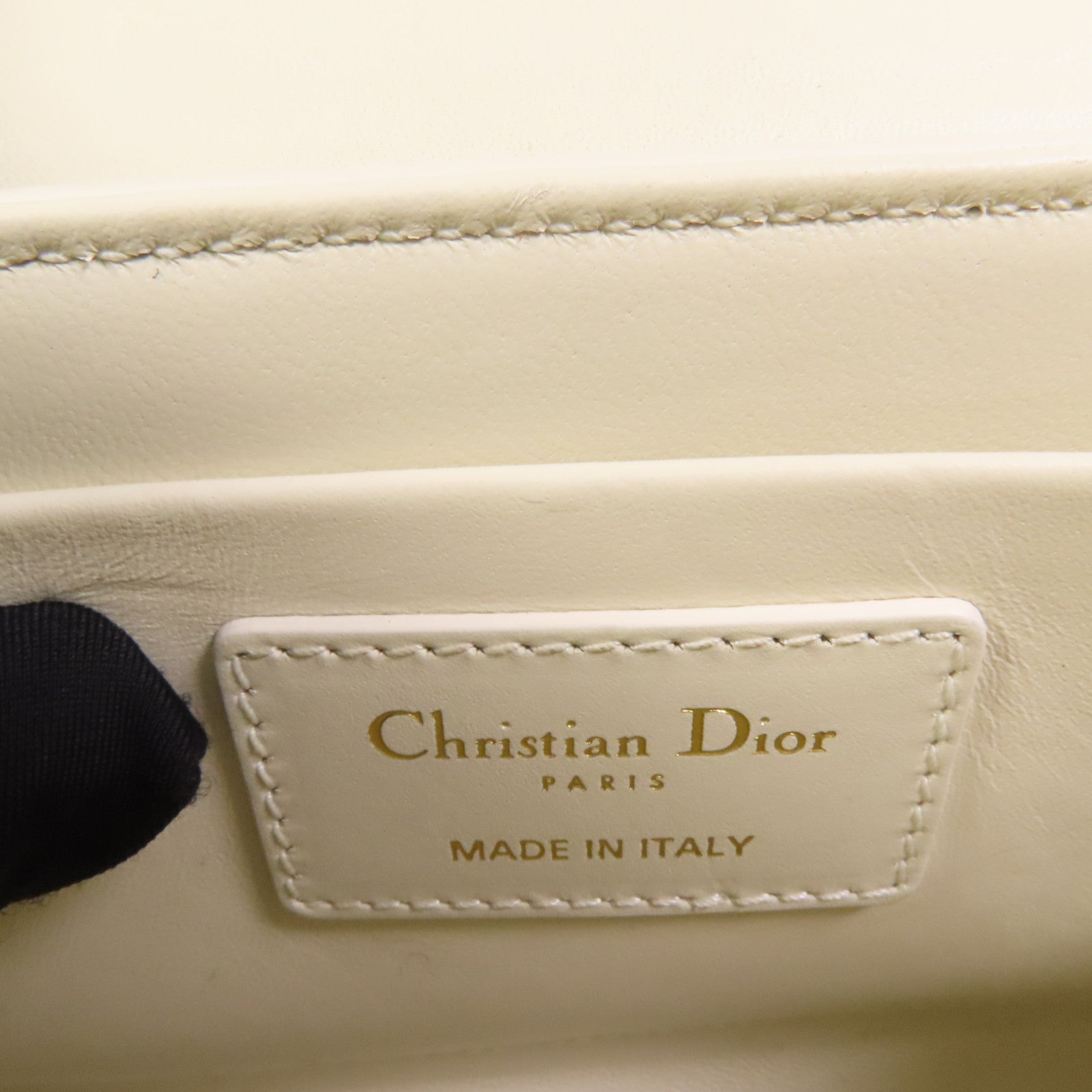 Dior 【激減優惠】牛皮皮革30 Montaigne金扣肩背袋