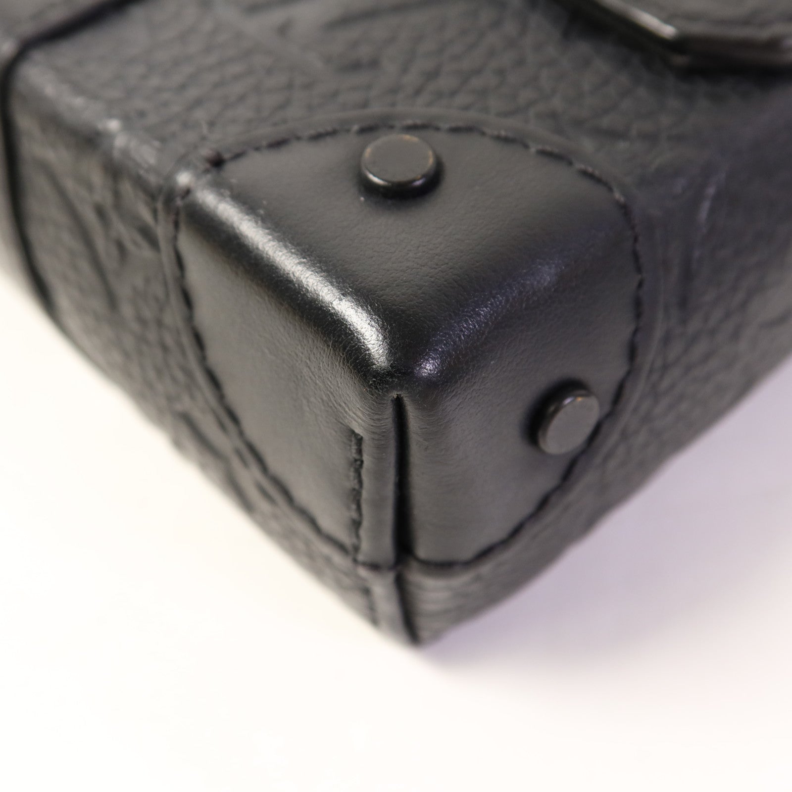 LOUIS VUITTON Monogram Taurillon Trunk Messenger Bag肩背袋