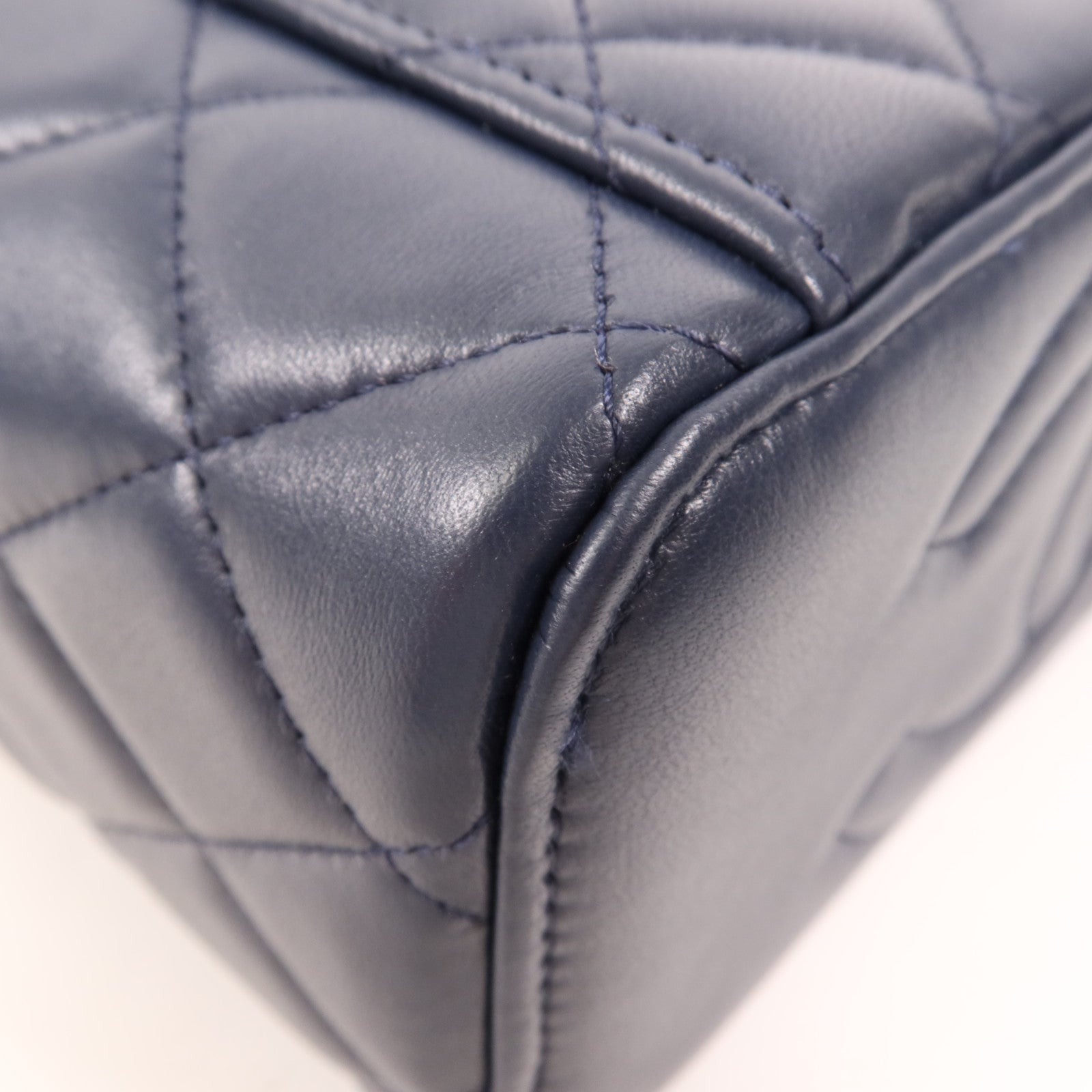 CHANEL 羊皮皮革Vanity Case金扣肩背袋