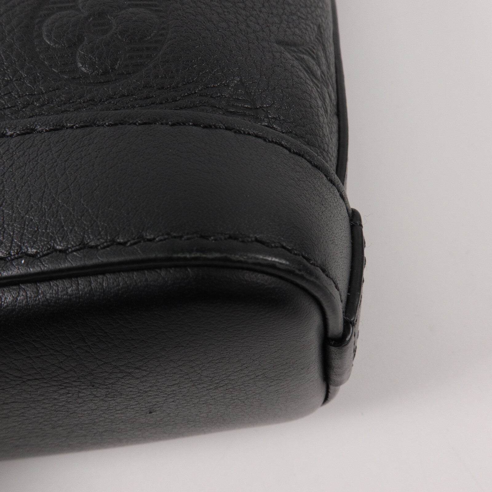 LOUIS VUITTON Monogram Shadow Neo Sling肩背袋