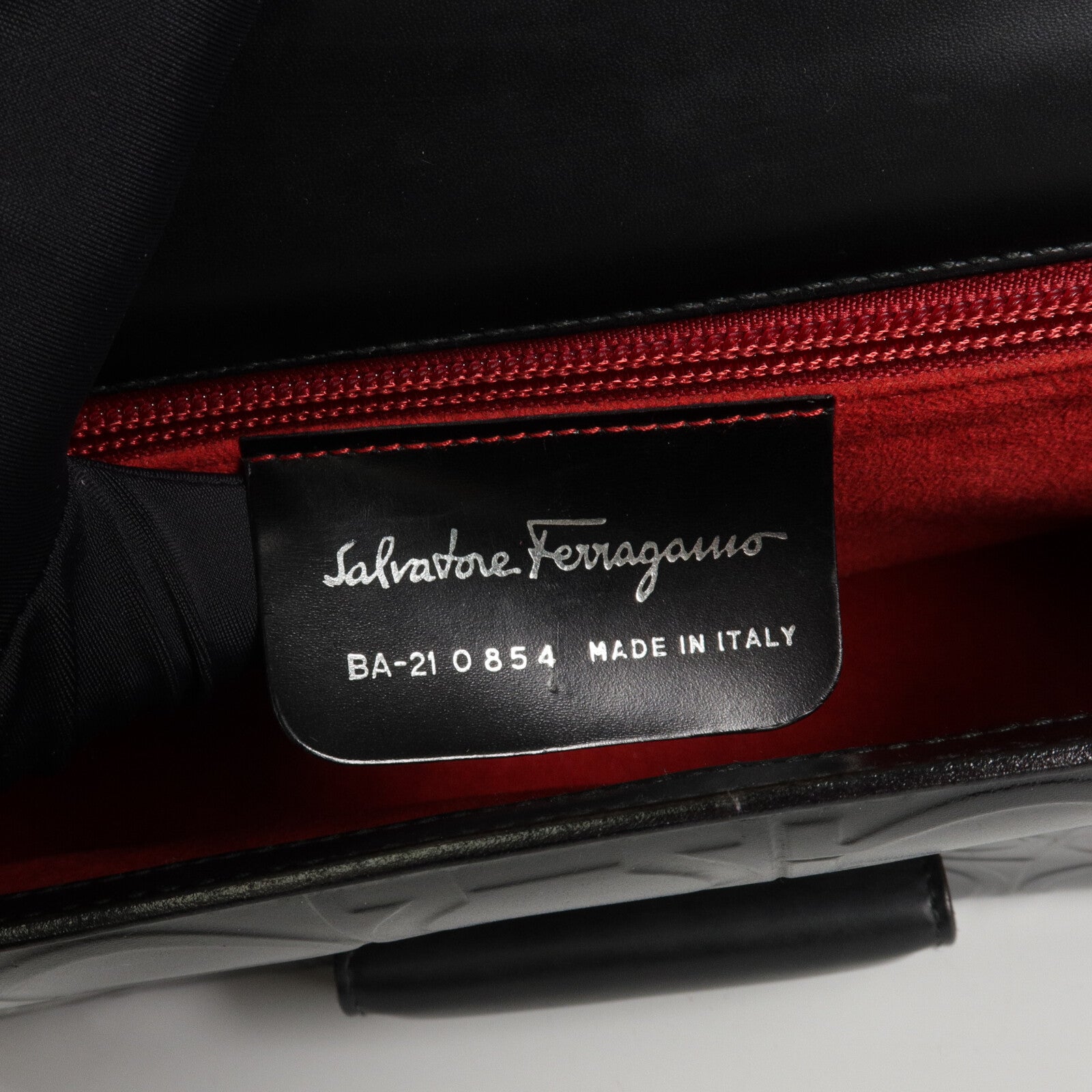 Salvatore Ferragamo 牛皮皮革Gancini肩背袋
