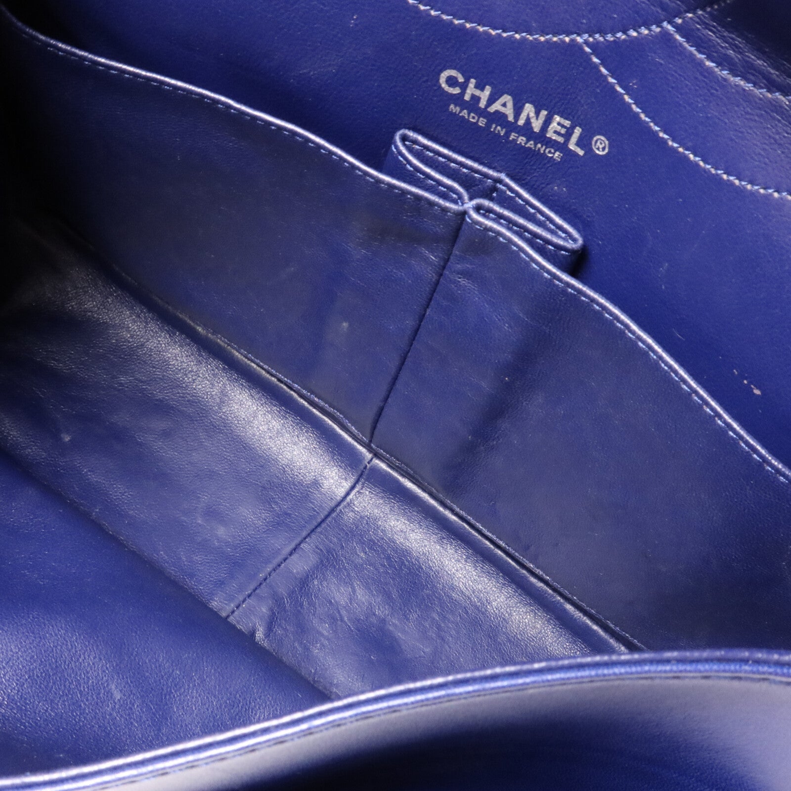 CHANEL 漆皮皮革Classic 2.55 Large鏈帶肩背袋
