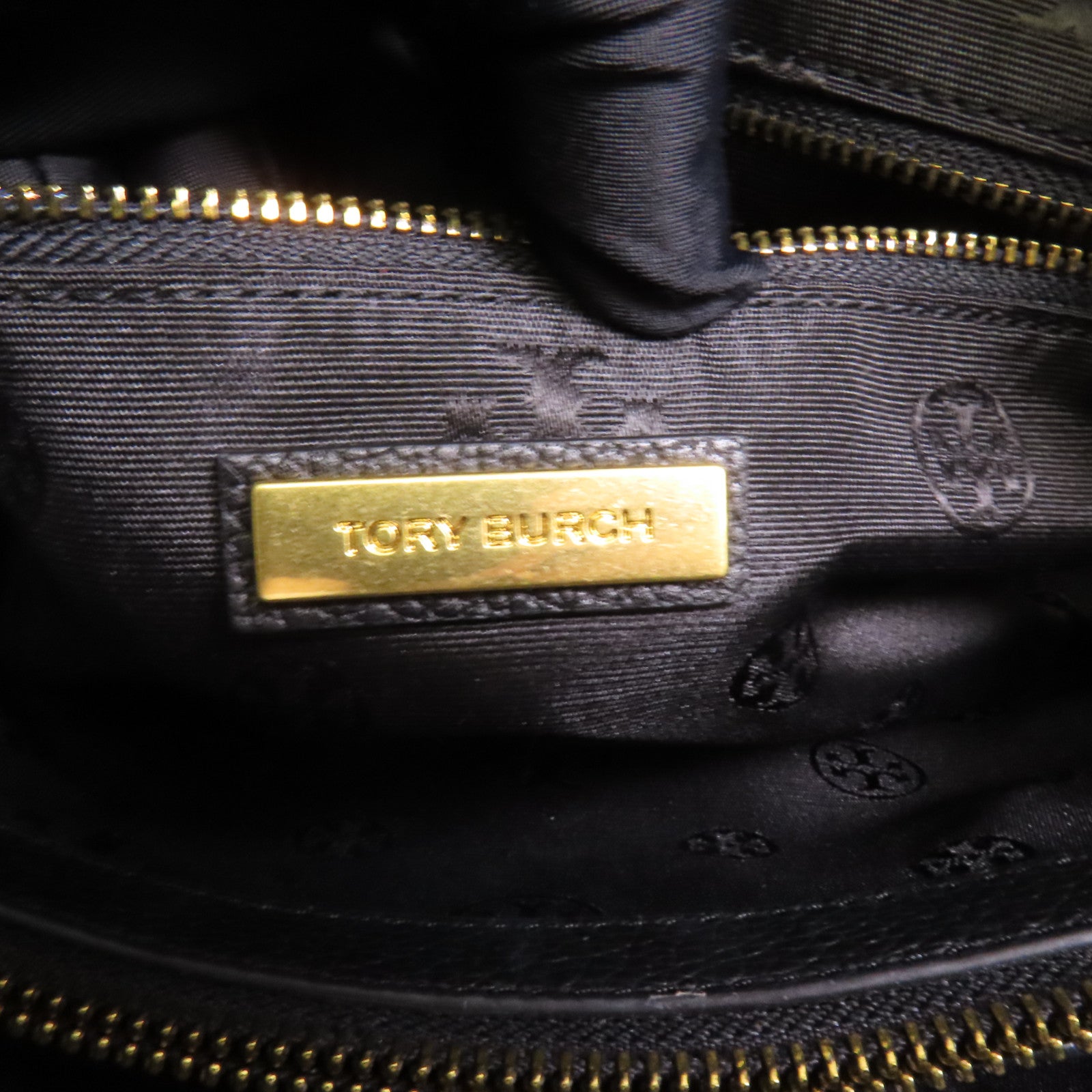 Tory Burch 牛皮皮革Shoulder Bag金扣肩背袋