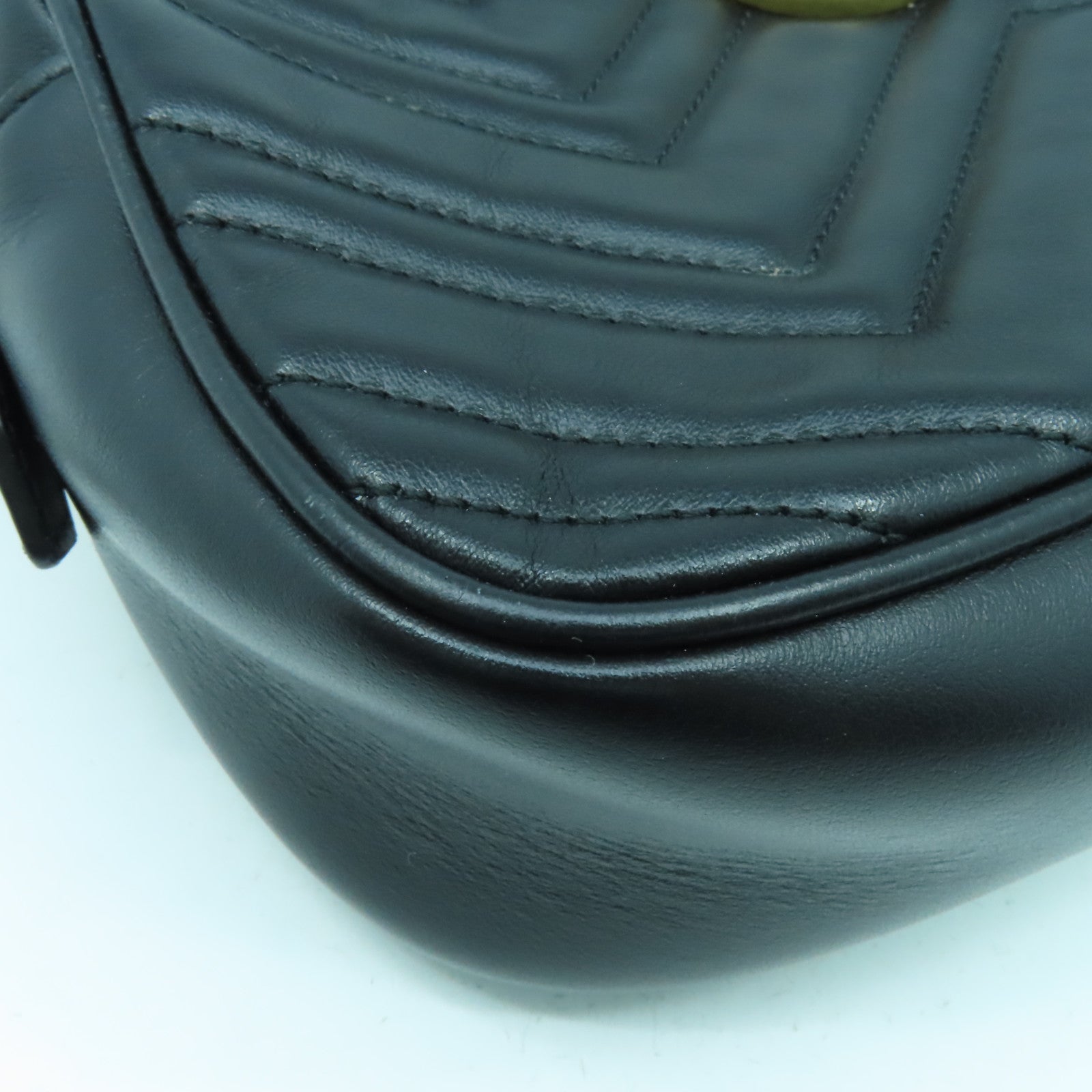 GUCCI 【激減優惠】牛皮皮革GG Marmont金扣肩背袋黑色