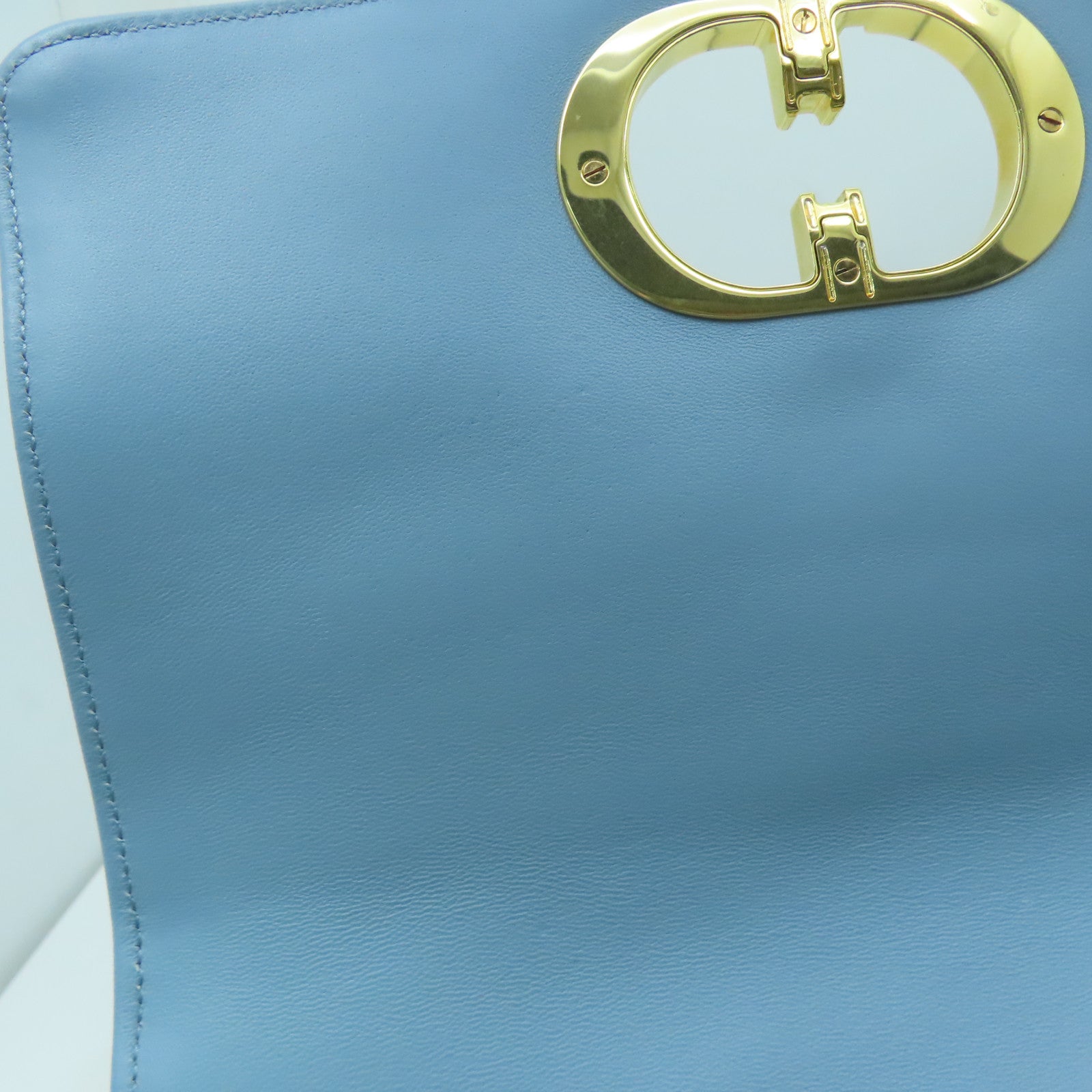 Dior 羊皮皮革Medium Dior Caro Bag金扣鏈帶肩背袋淺藍色