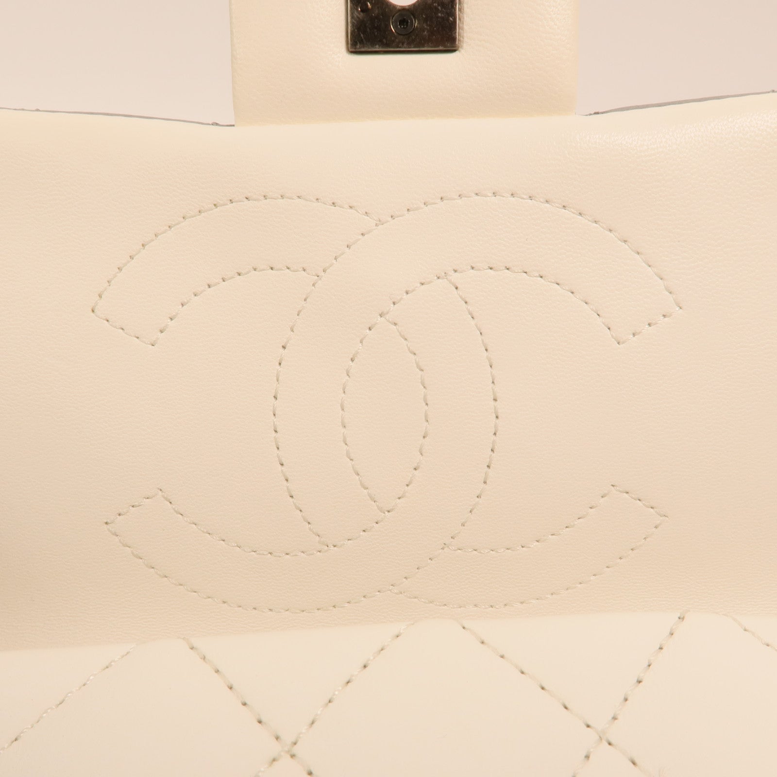 CHANEL 羊皮皮革Chain Shoulder銀扣肩背袋