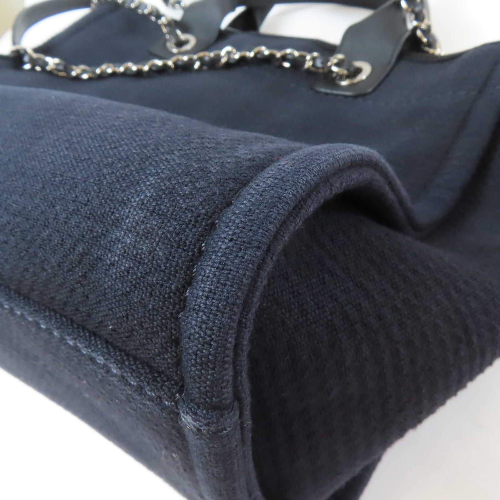 CHANEL 帆布Deauville Tote Medium 2 Way Chain Shoulder銀扣鏈帶手挽肩背兩用袋黑色
