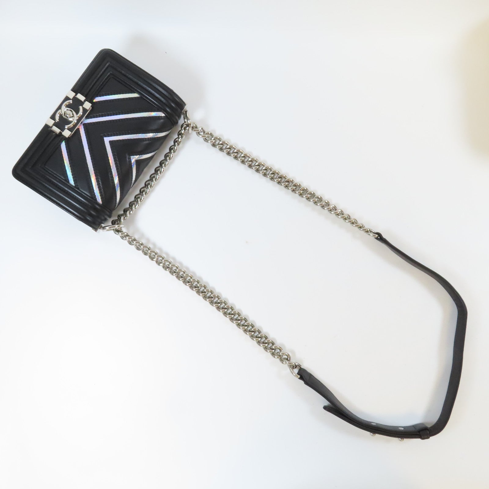 CHANEL 斜紋牛皮皮革Le Boy Chain Shoulder Bag銀扣鏈帶肩背袋黑色