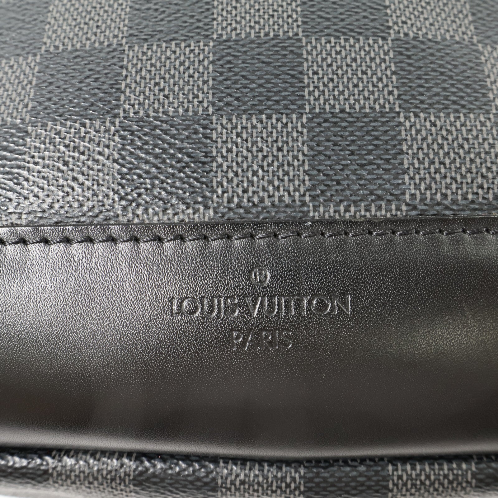 LOUIS VUITTON Damier Graphite Avenue Sling銀扣肩背袋
