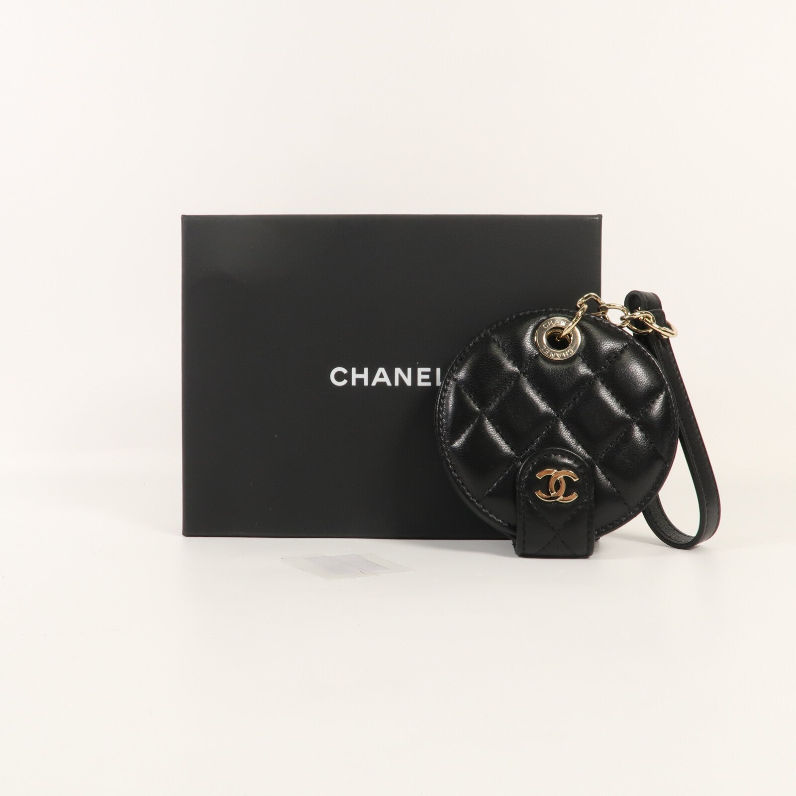 CHANEL 【激減優惠】羊皮皮革Luggage Tag金扣行李牌