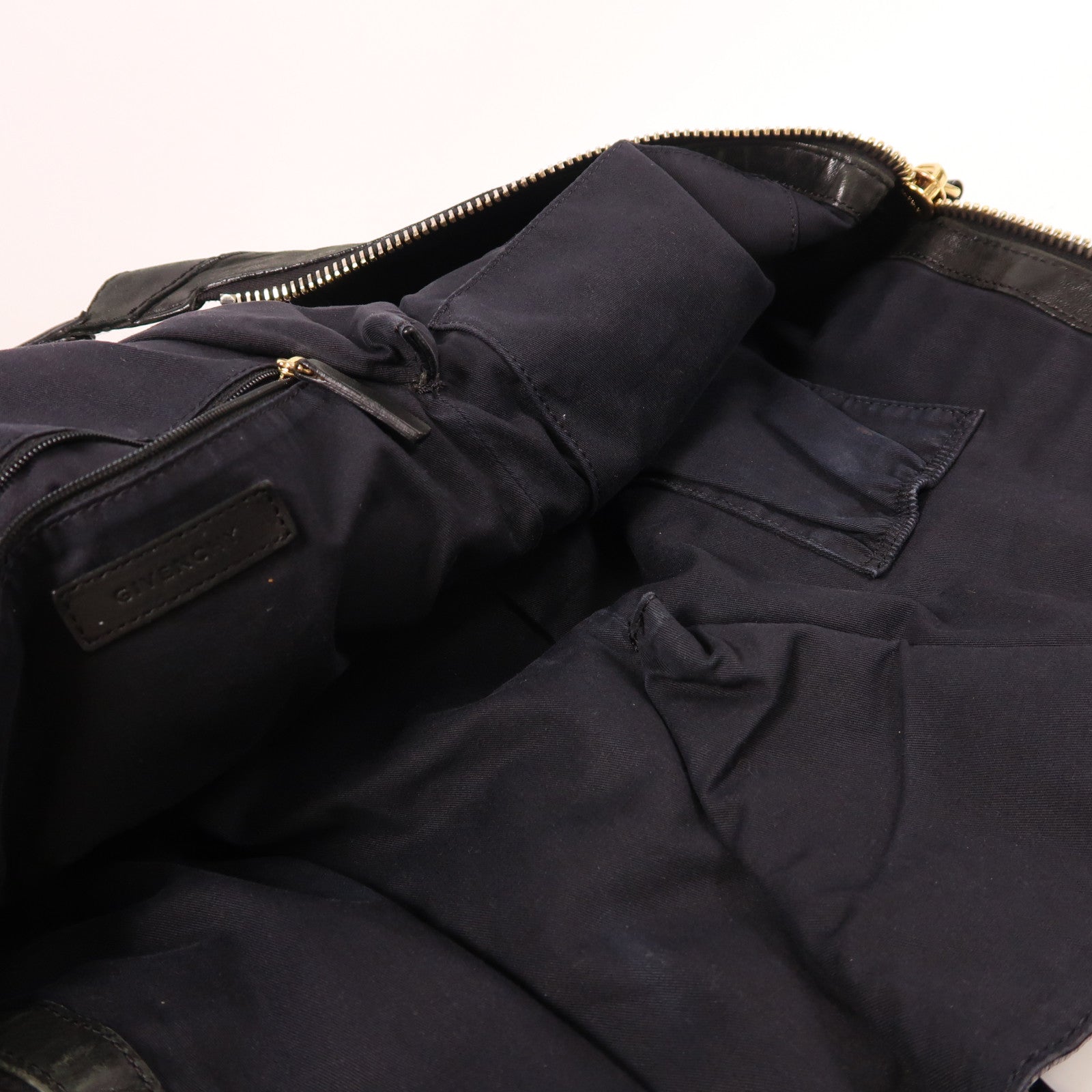 GIVENCHY 皮革Shoulder Bag金扣肩背袋