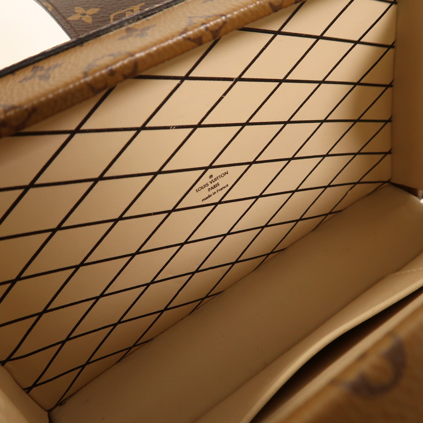 LOUIS VUITTON Monogram Reverse Petite Malle金扣肩背袋