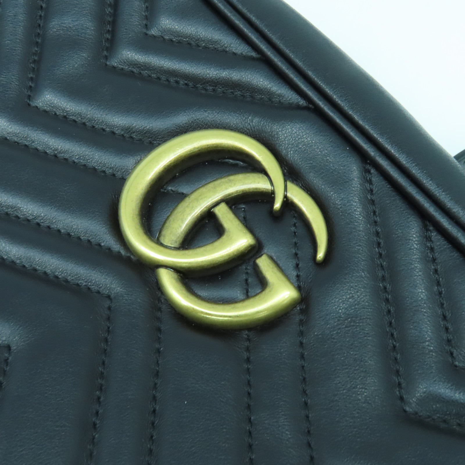 GUCCI 【激減優惠】牛皮皮革GG Marmont金扣肩背袋黑色