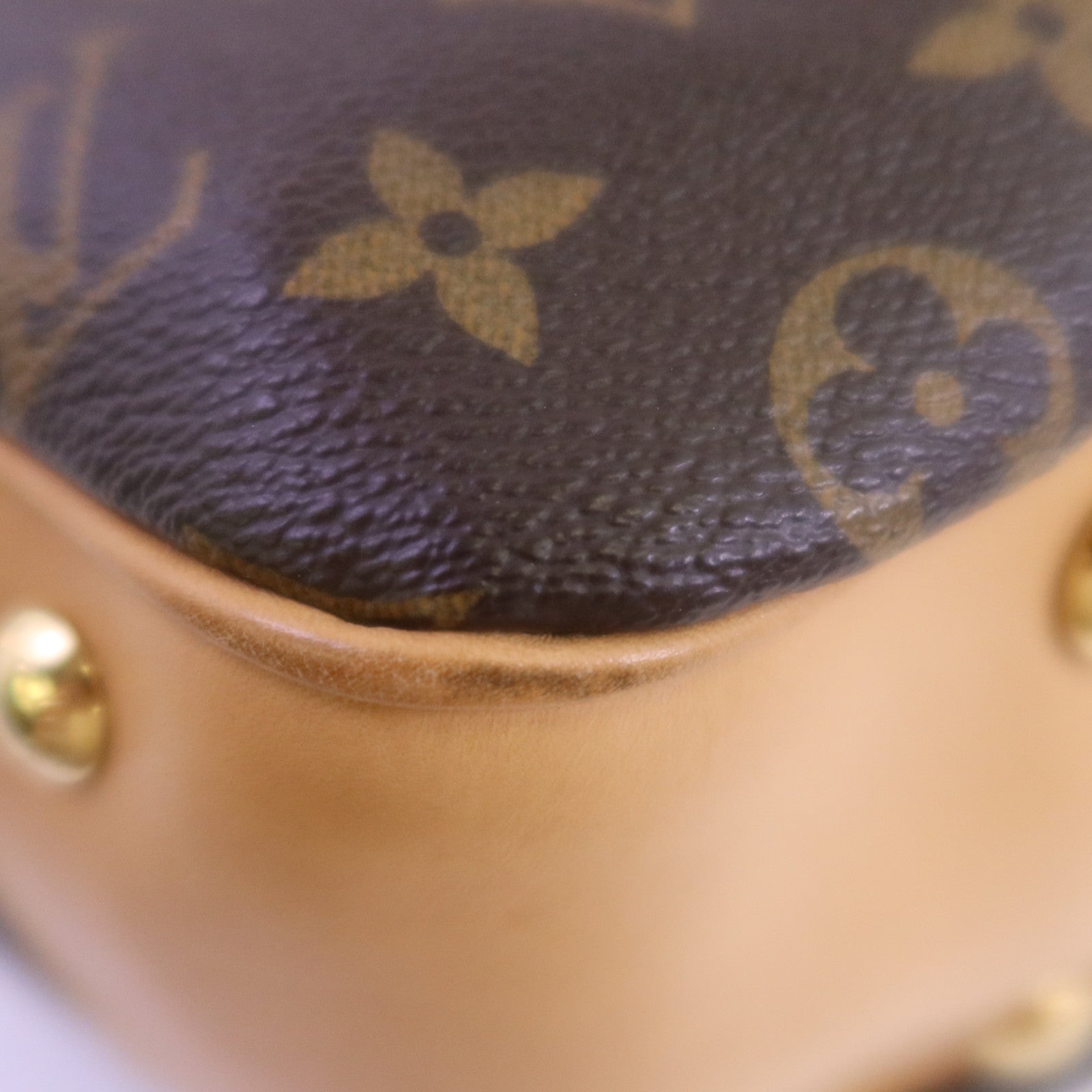 LOUIS VUITTON Monogram Boetie MM金扣肩背袋