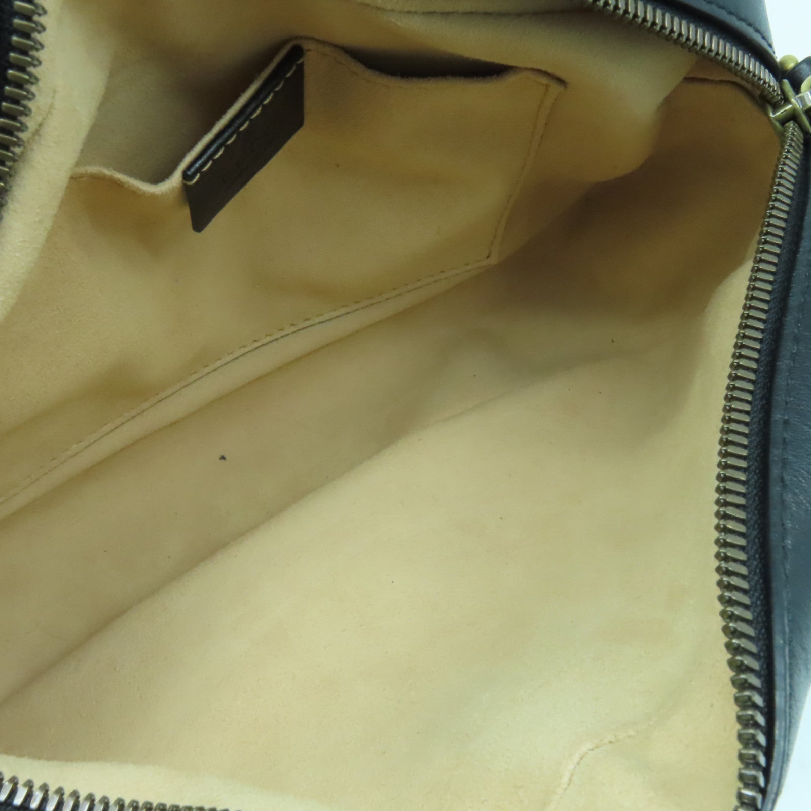 GUCCI 【激減優惠】牛皮皮革GG Marmont金扣肩背袋黑色