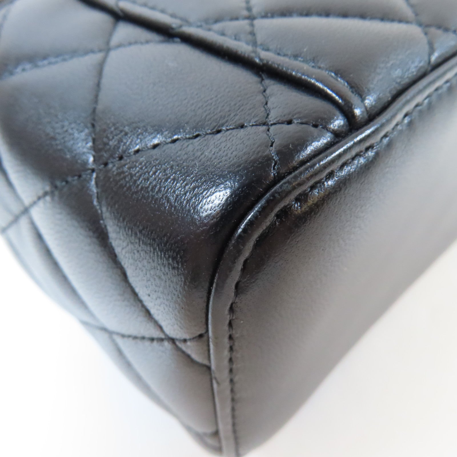 CHANEL 菱格羊皮皮革Vanity Case金扣鏈帶肩背袋黑色
