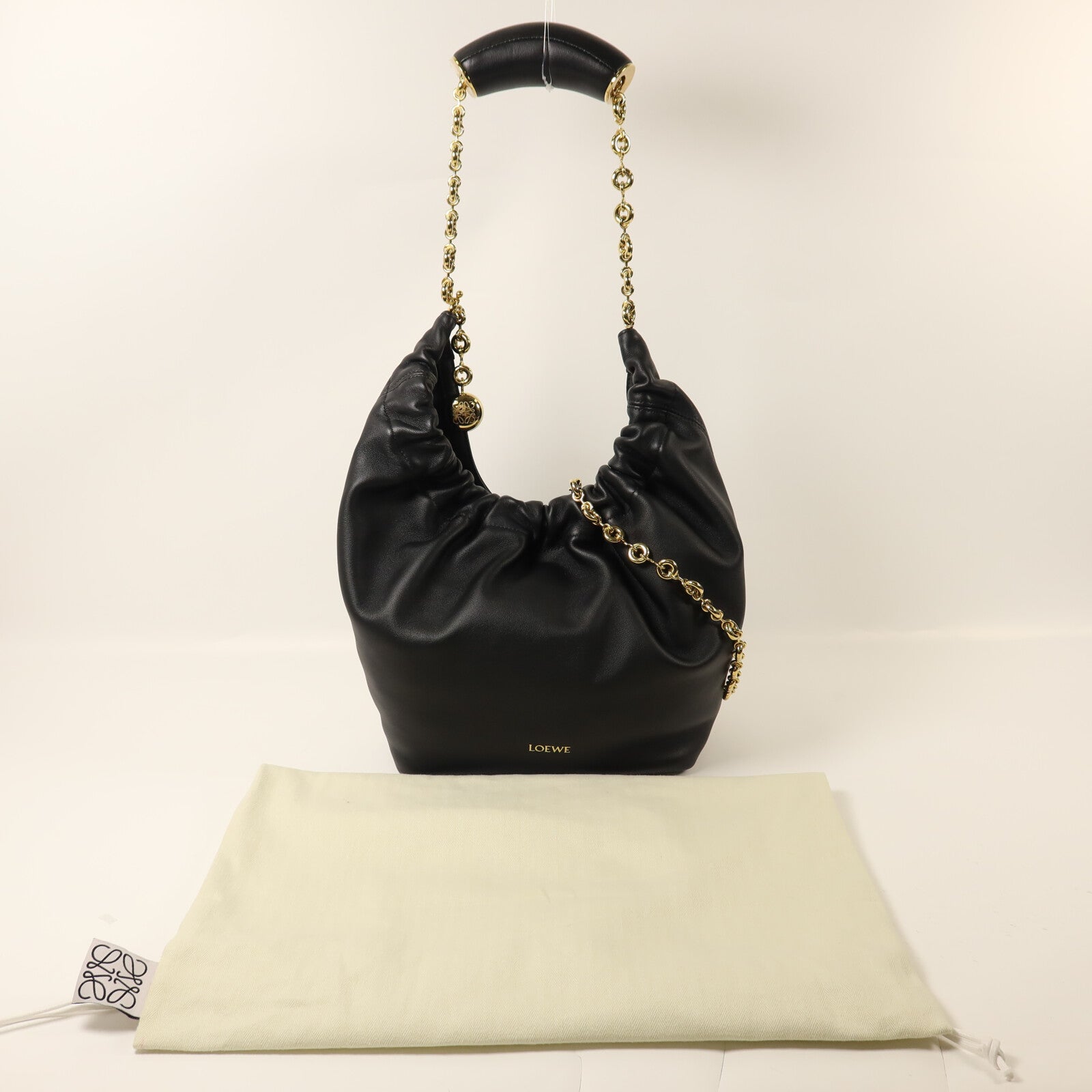 LOEWE 羊皮皮革Small Squeeze Bag鏈帶肩背袋