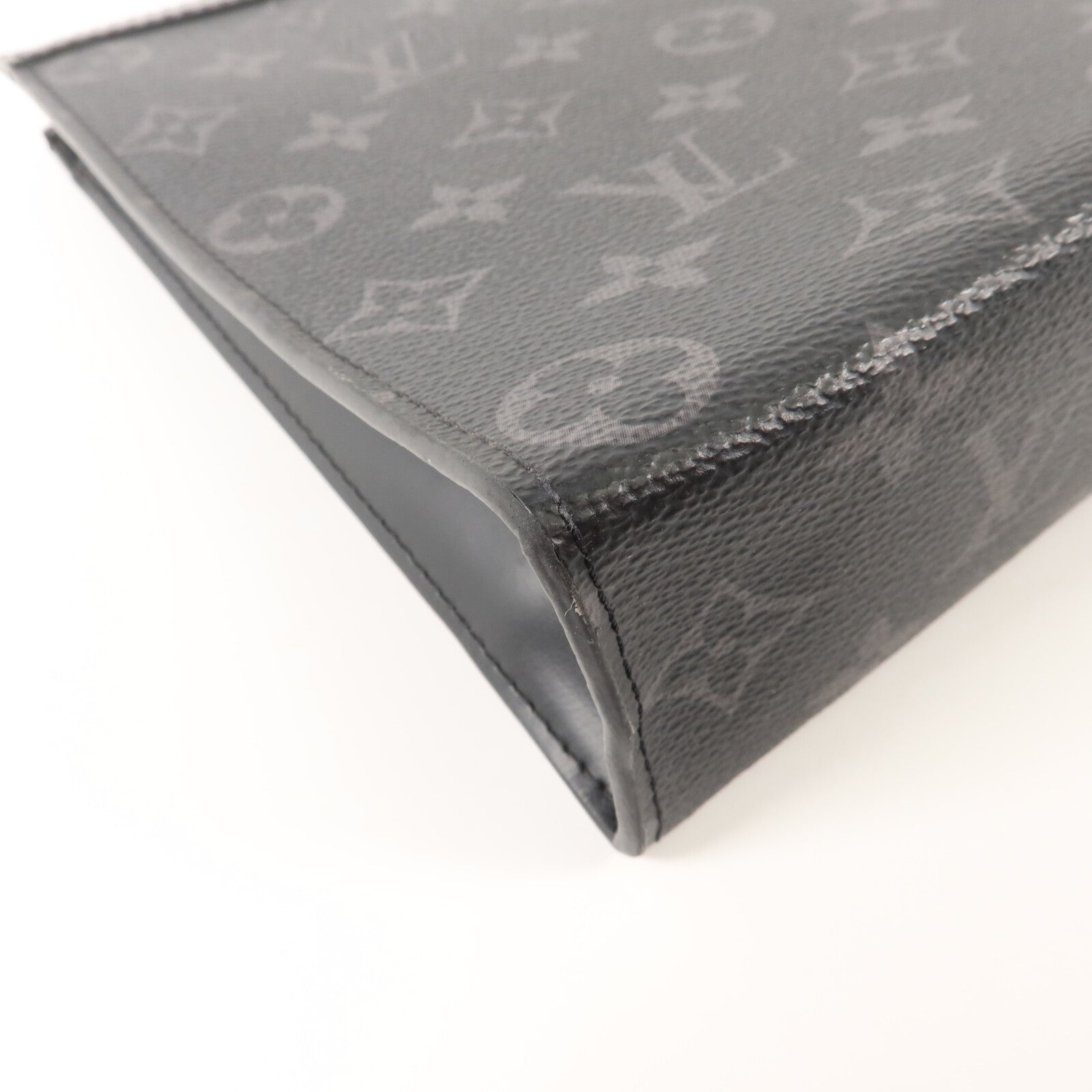 LOUIS VUITTON Monogram Eclipse Pochette Voyage MM銀扣手拿包