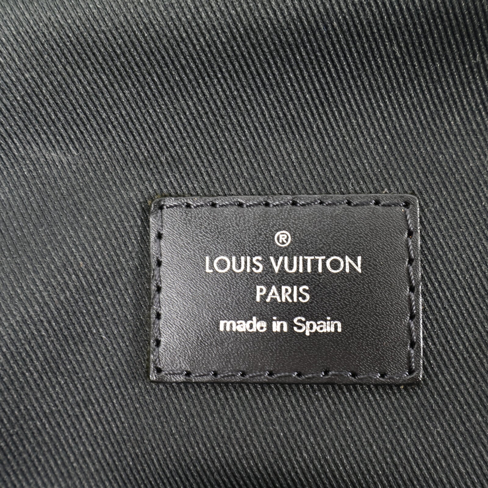 LOUIS VUITTON Damier Graphite Avenue Sling銀扣肩背袋
