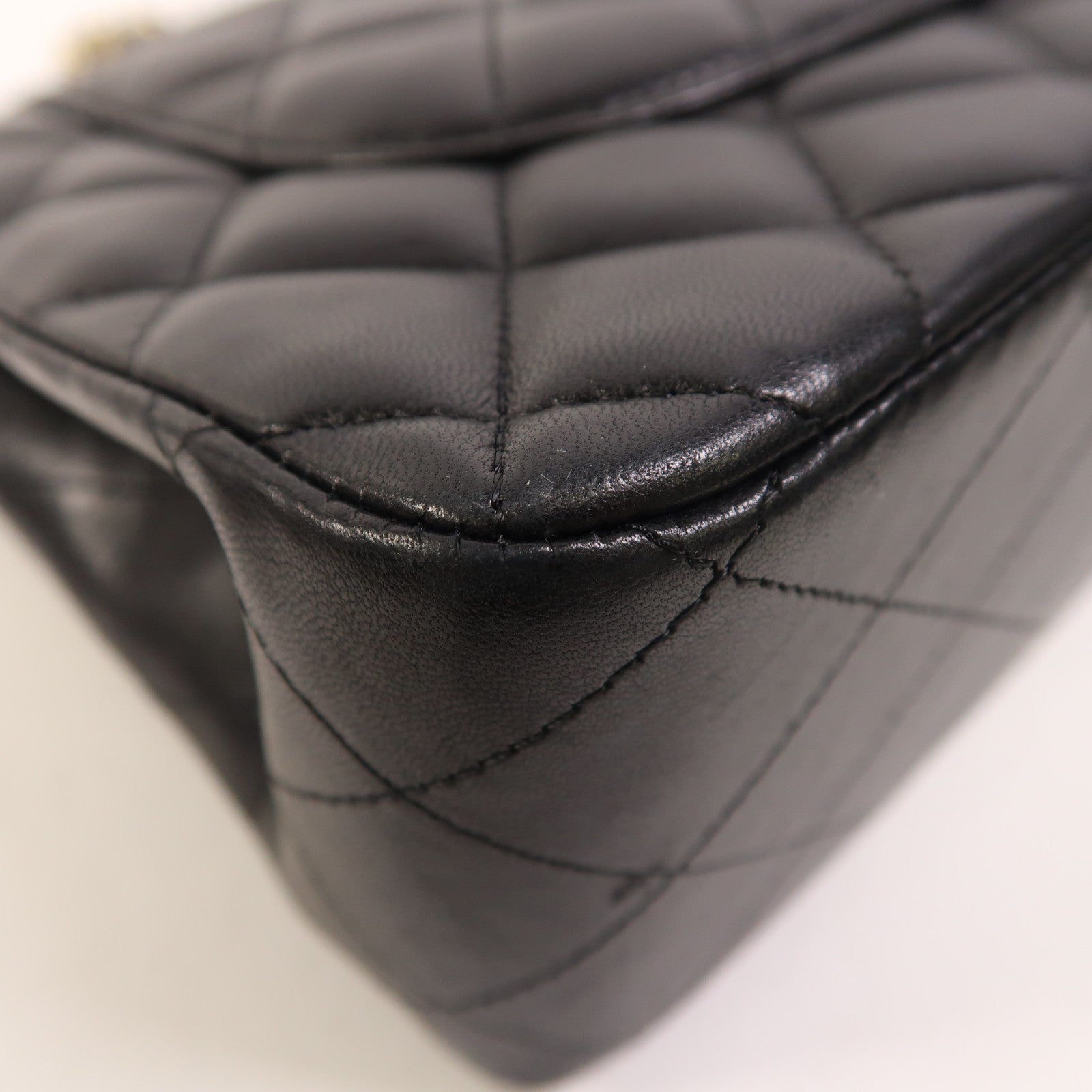 CHANEL 羊皮皮革Large Classic金扣鏈帶肩背袋