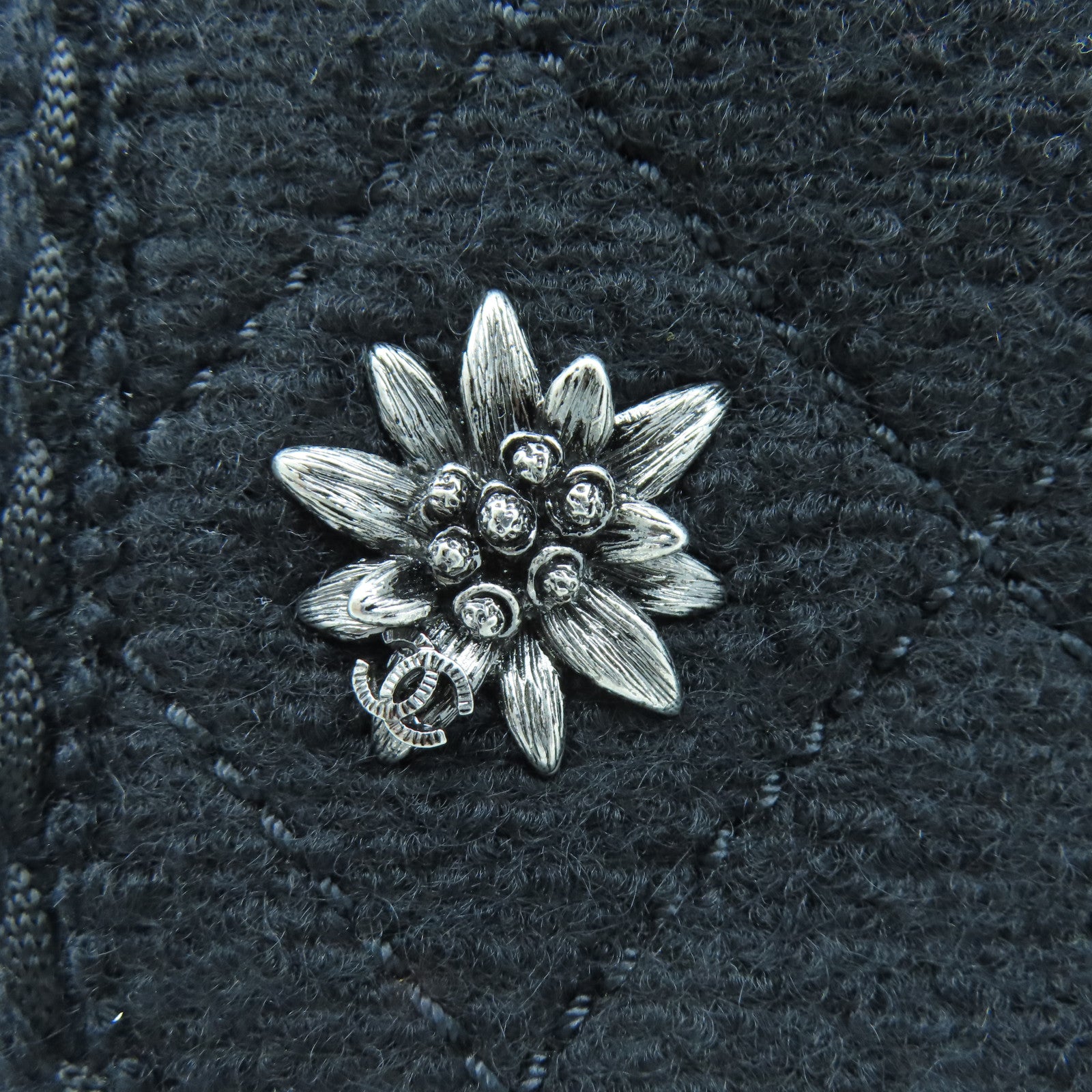 CHANEL 【激減優惠】菱格羊絨Chain Shoulder銀扣鏈帶肩背袋黑色