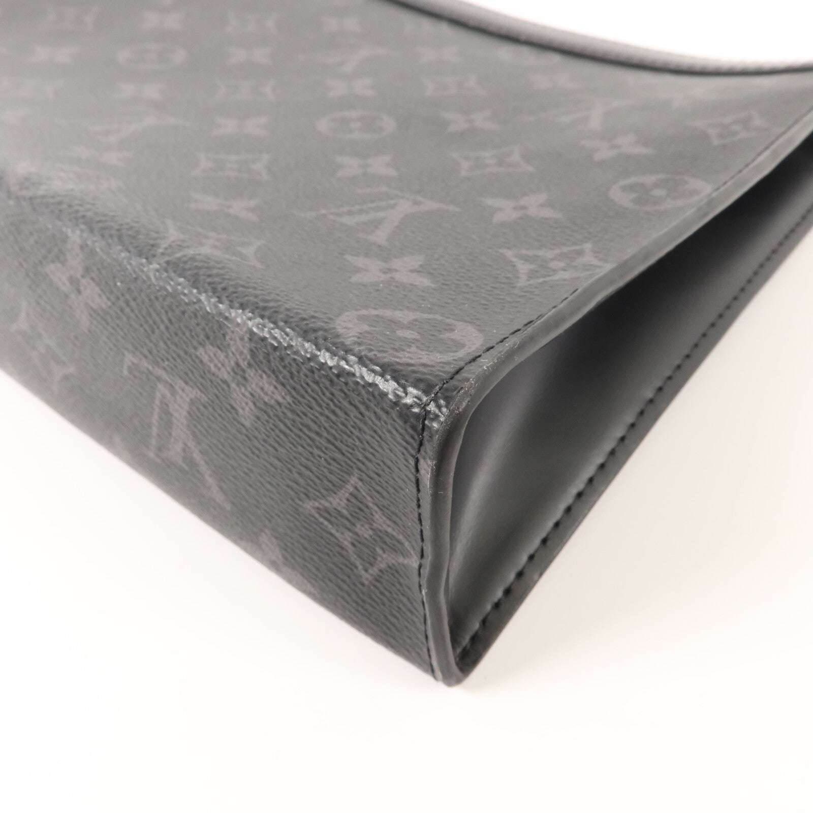LOUIS VUITTON Monogram Eclipse Pochette Voyage MM銀扣手拿包