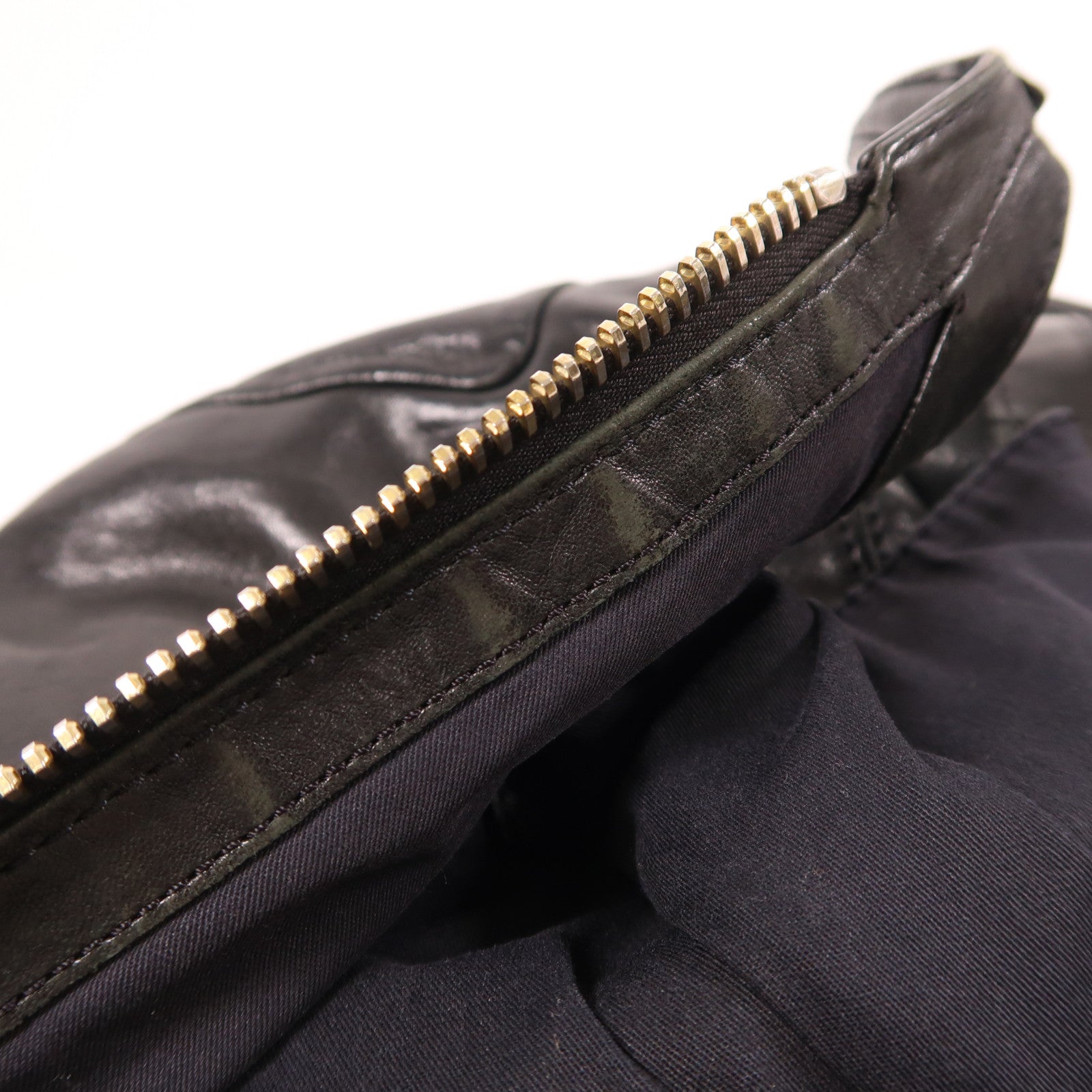 GIVENCHY 皮革Shoulder Bag金扣肩背袋
