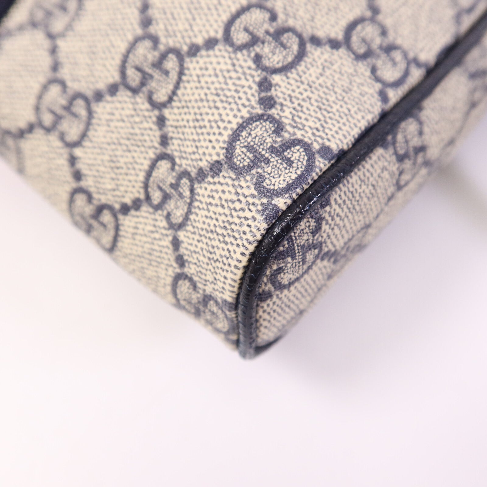 GUCCI 塗層帆布Ophidia Messenger GG Supreme銀扣肩背袋