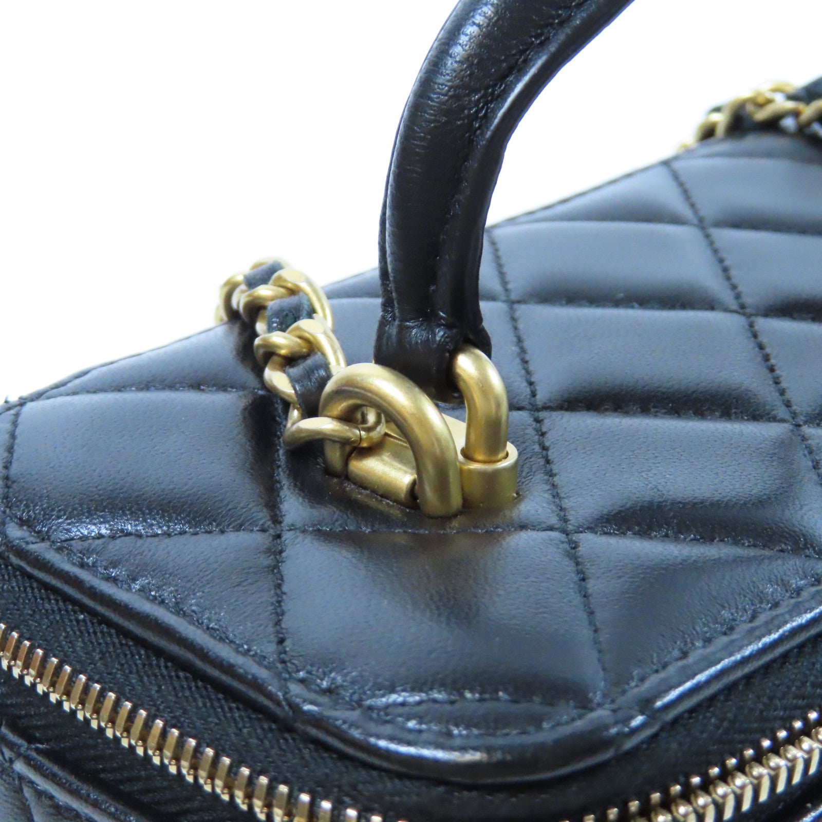 CHANEL 菱格牛皮皮革Handle Vanity Case金扣鏈帶肩背袋黑色